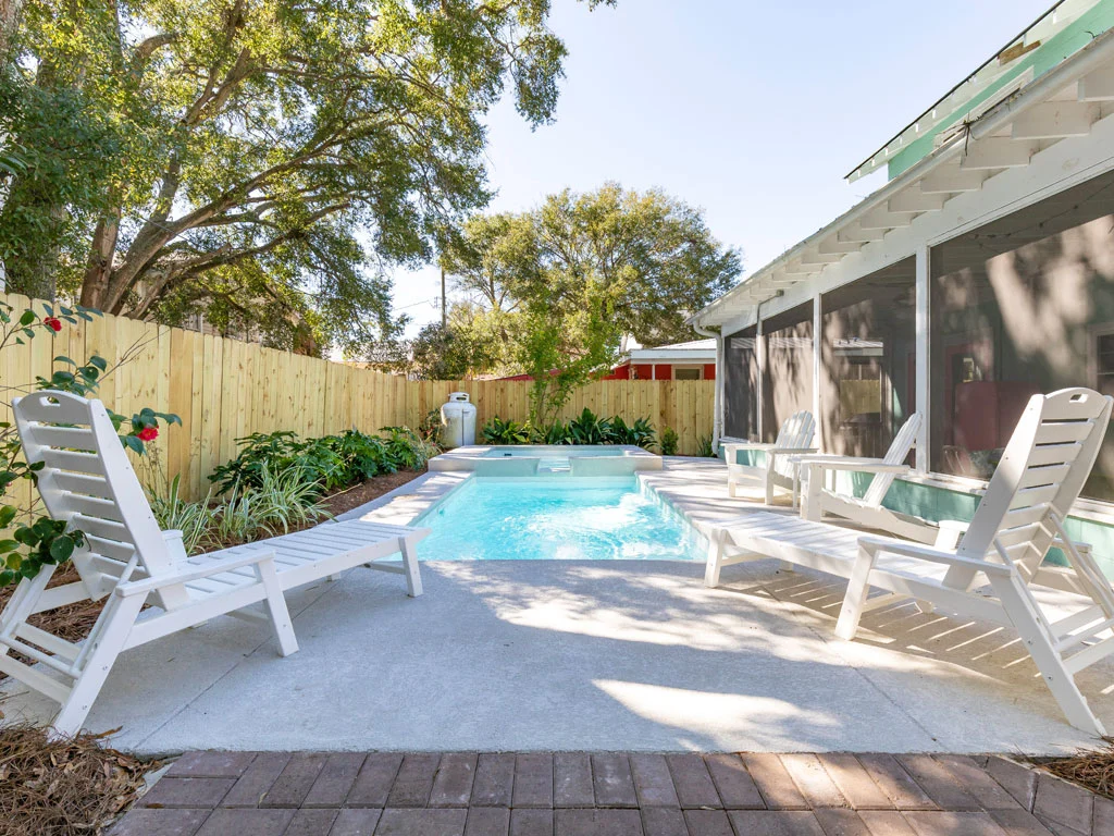Breeze Inn - Image 1