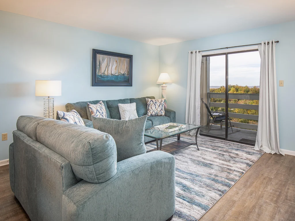 Lighthouse Point 14B