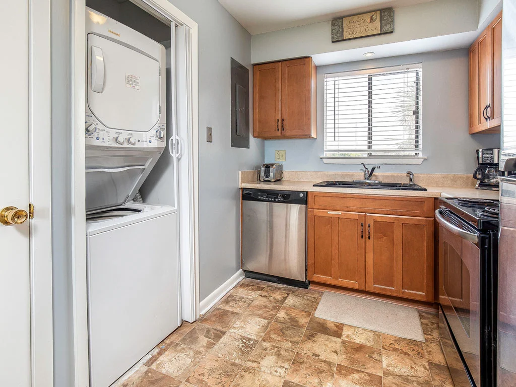 Lighthouse Point 20A