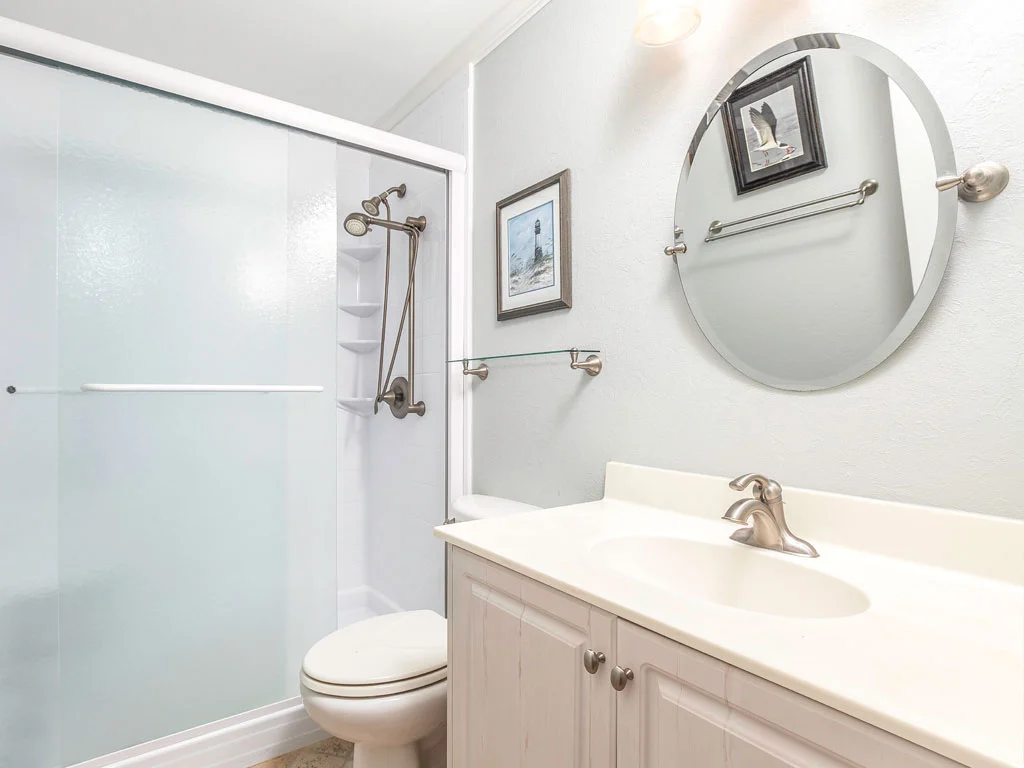 Lighthouse Point 33B