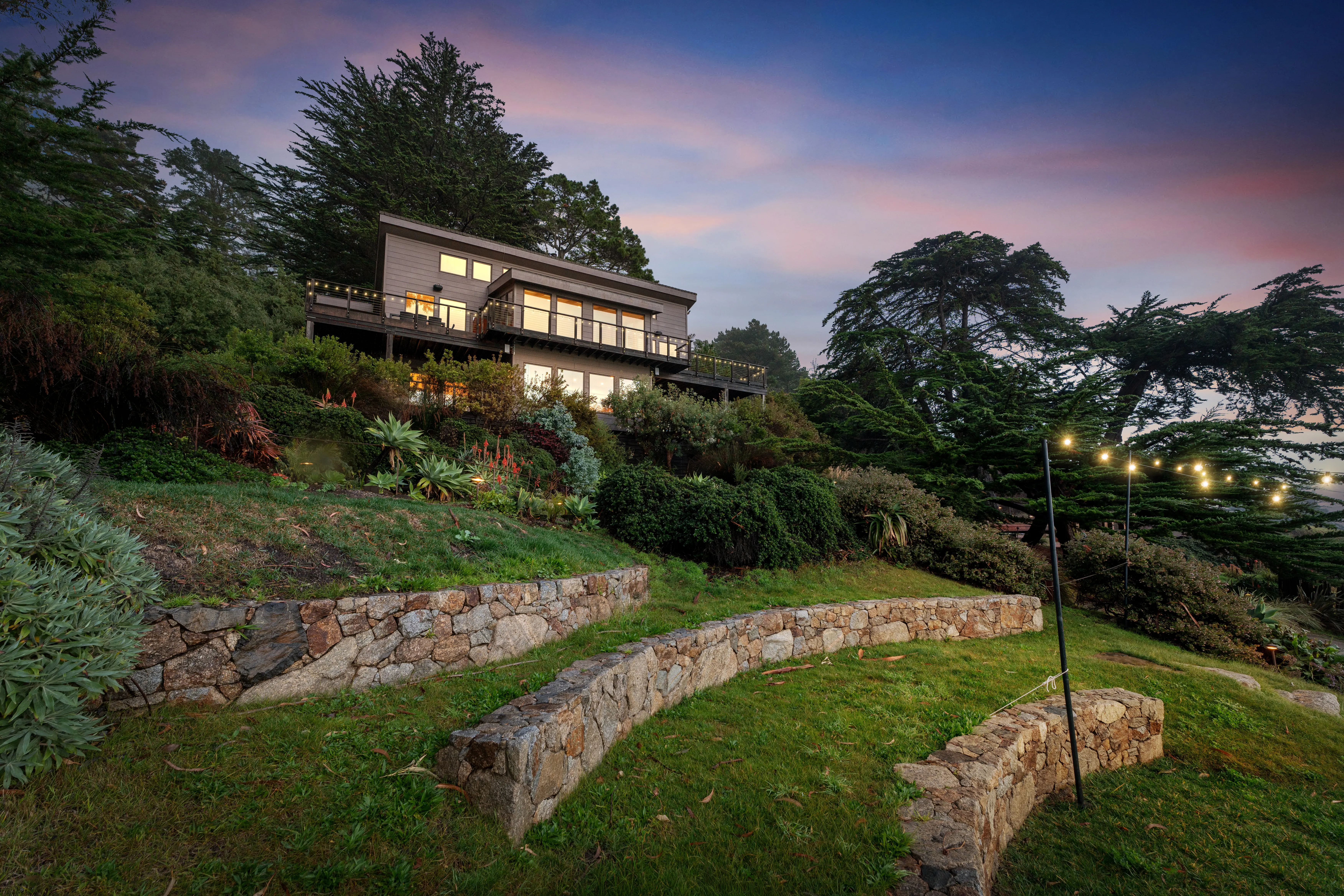 Cloudnine Villa Loft Compass