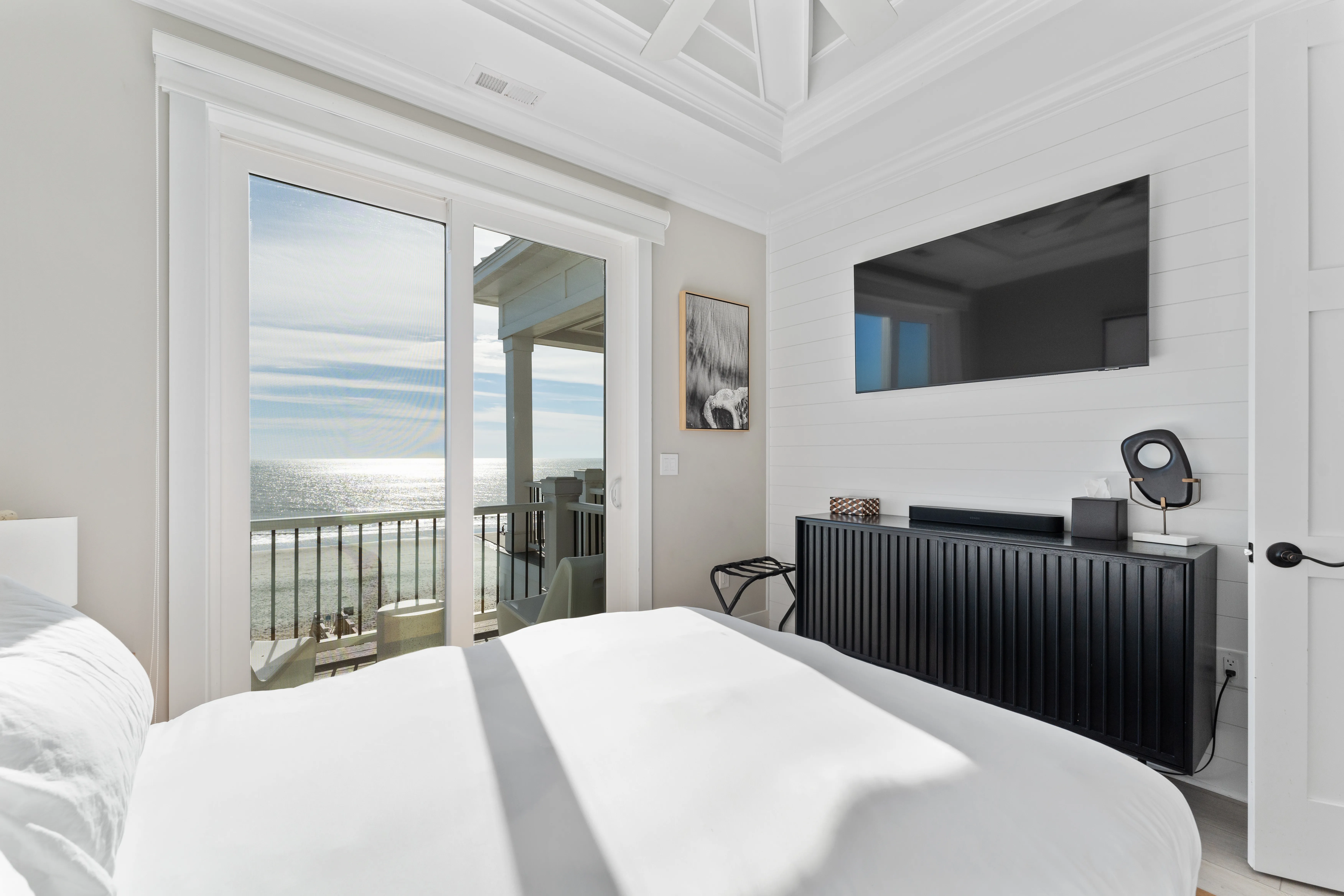 Haven Veranda Sanctuary - Image 1