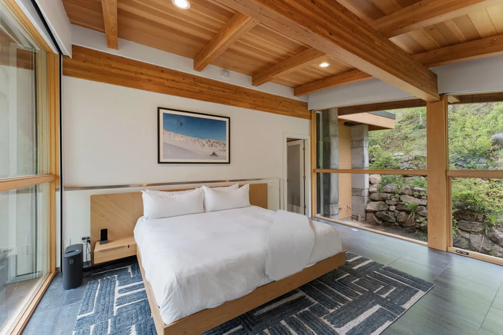 Rustic Panorama Villa - Image 4
