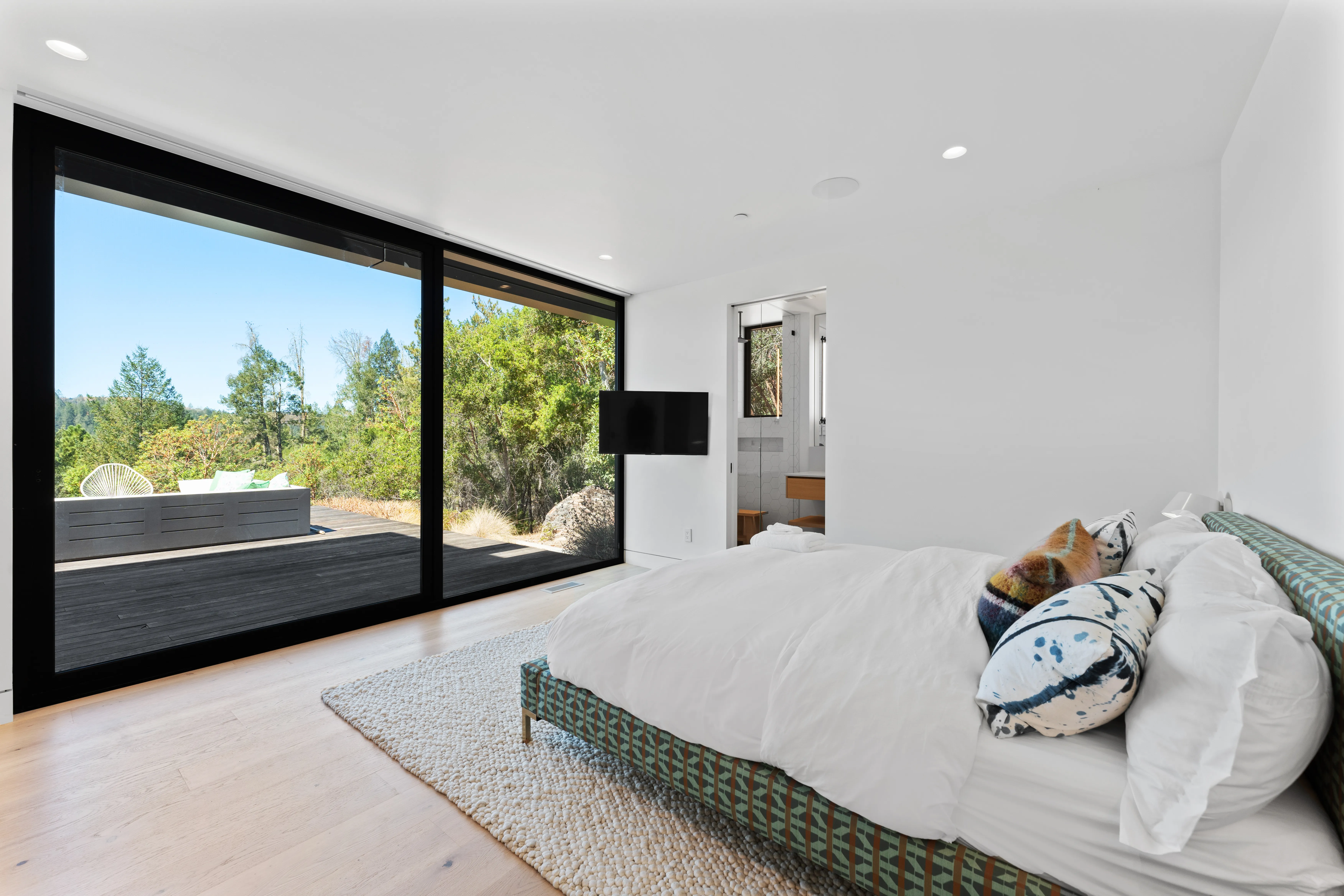 Creek Seacliff Terrace Estate - Image 4