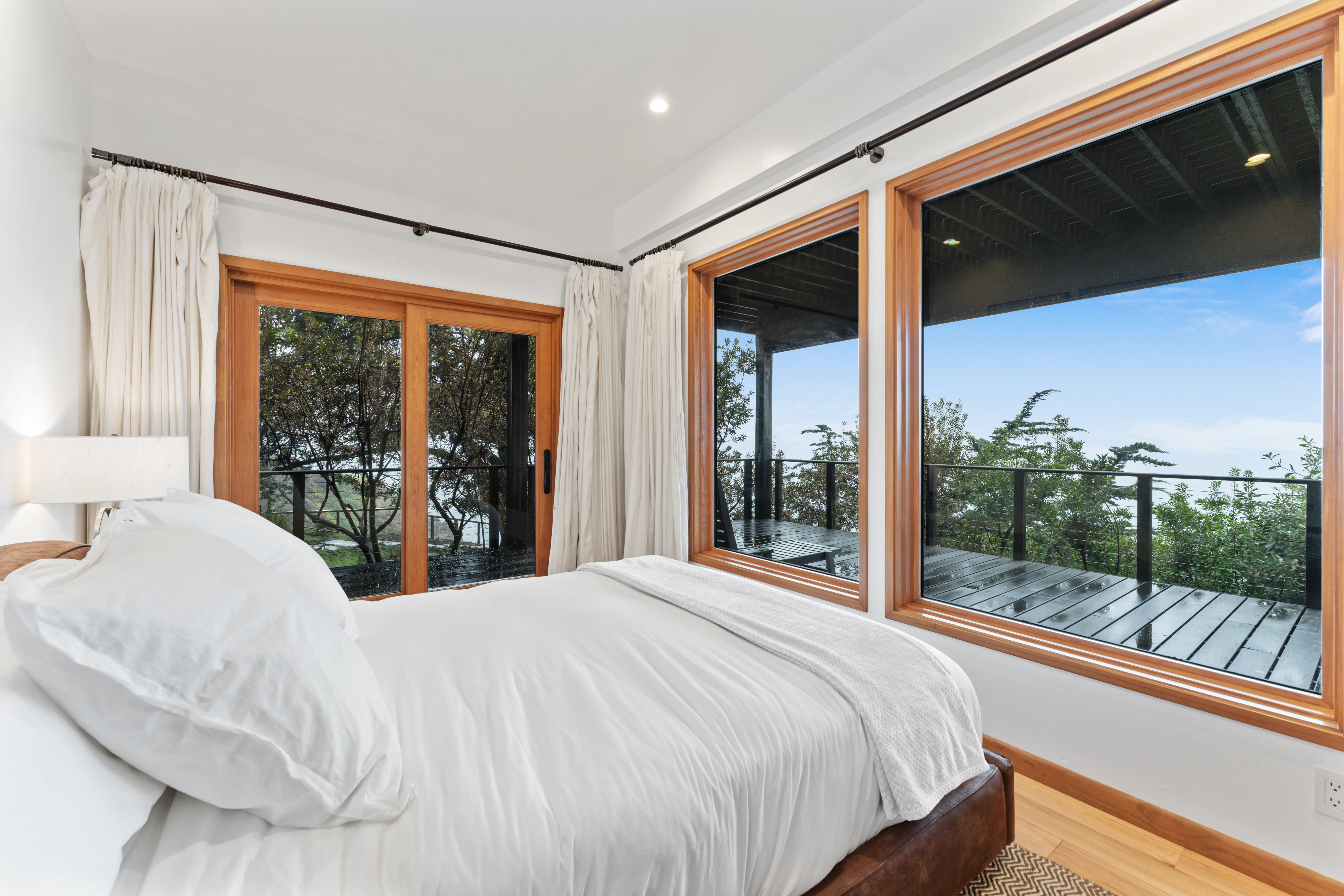Veranda Pines Oceanfront - Image 1