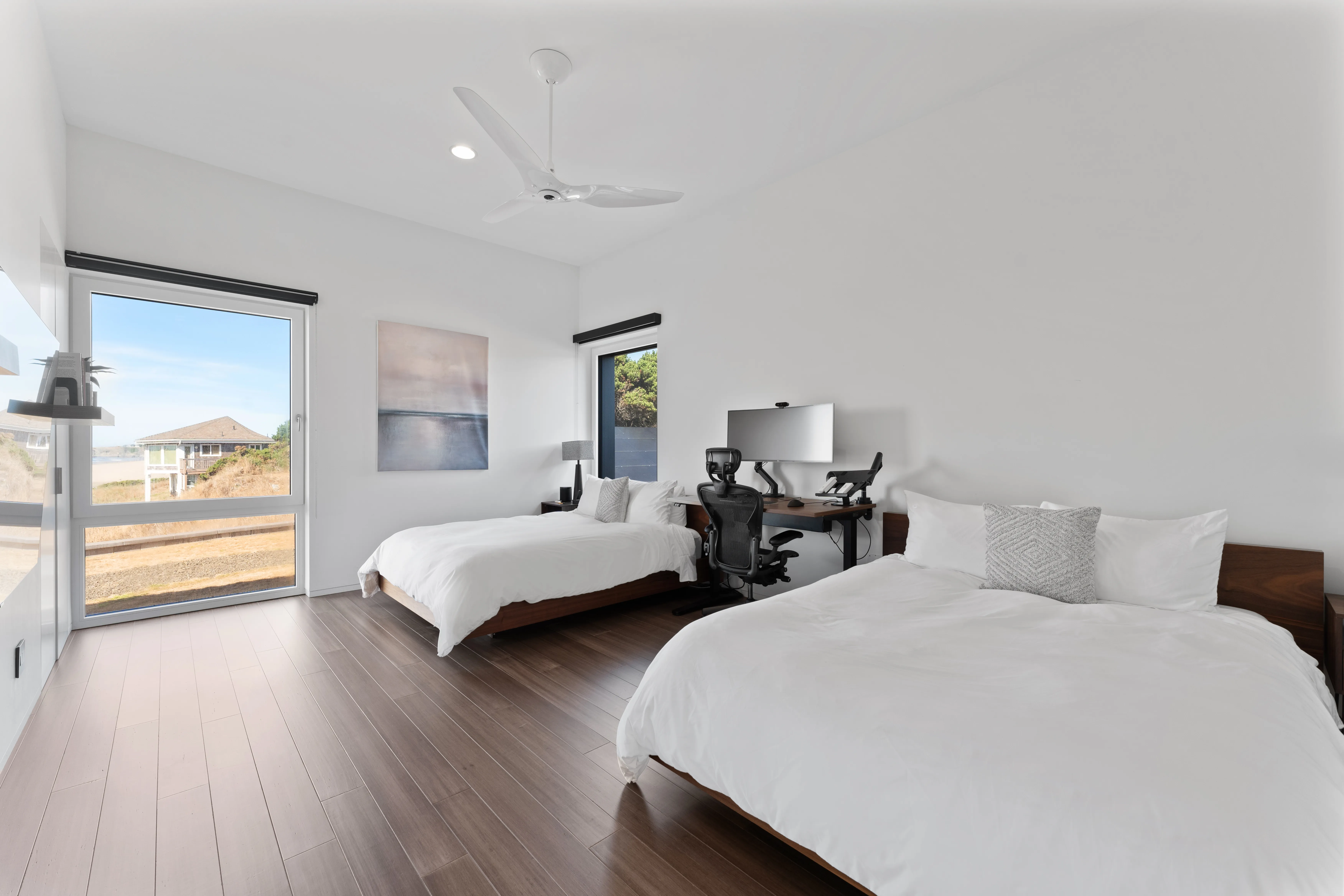 Lookout Veranda River - Image 4