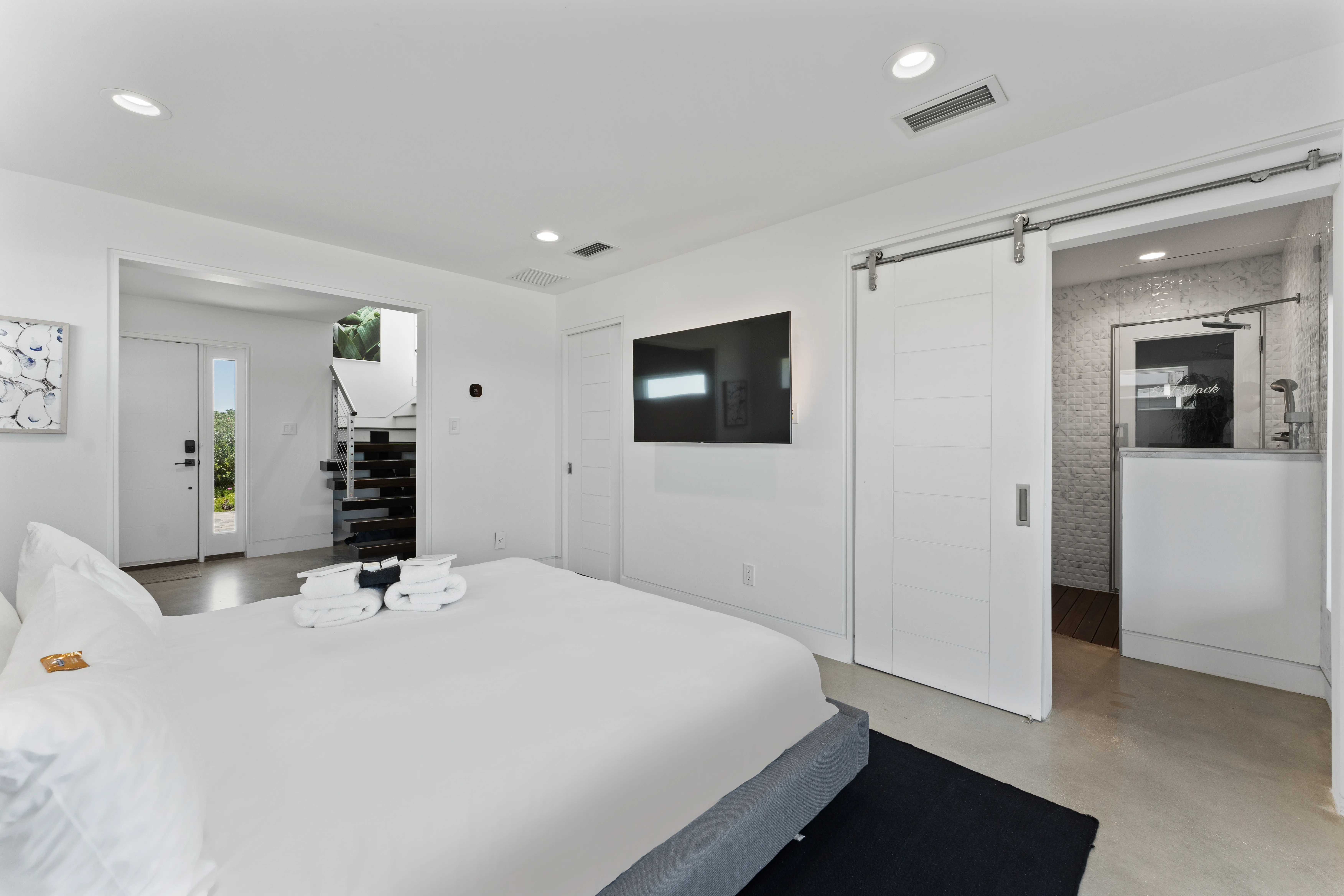 Estate Moonrise Modern - Image 3