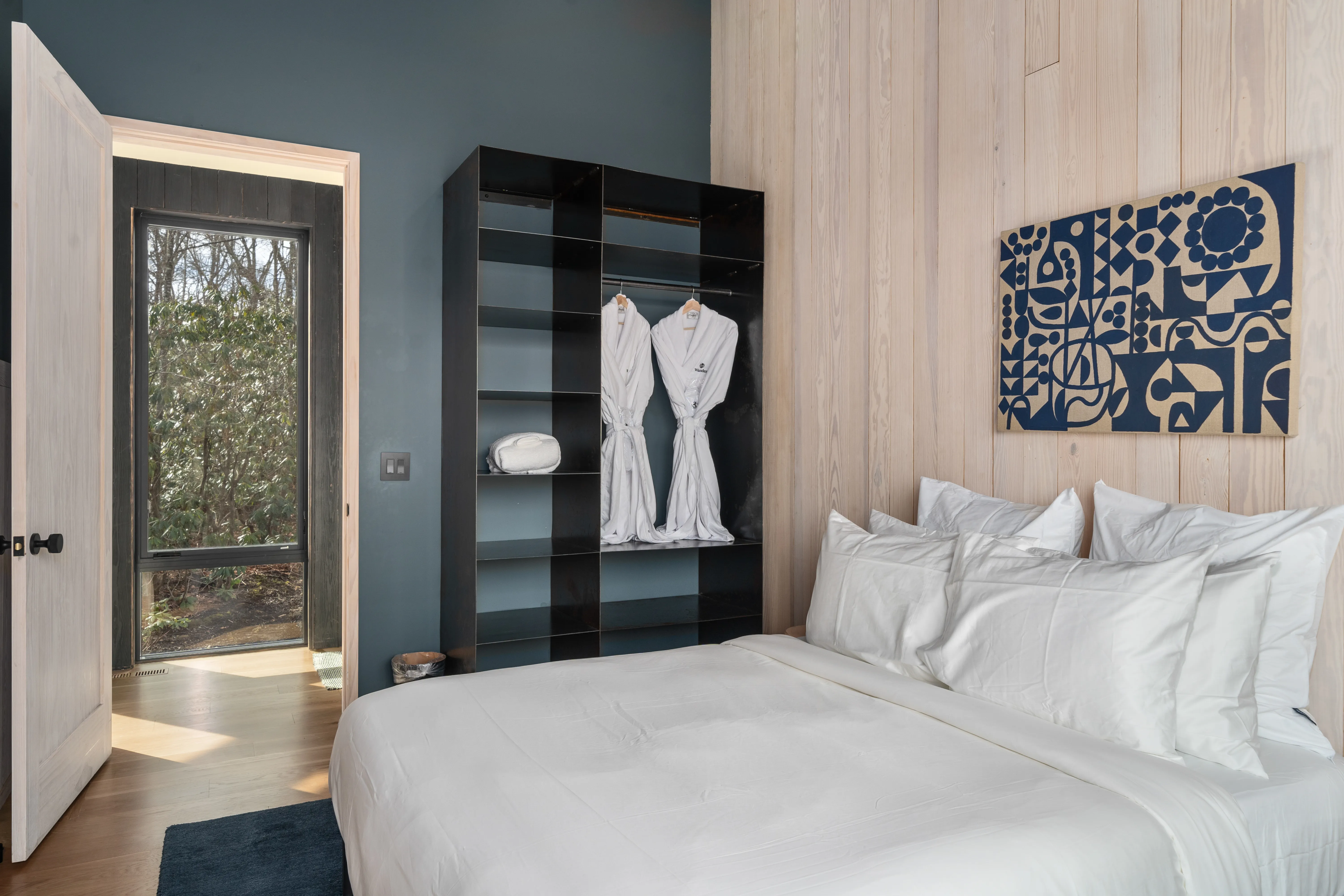 Pines Skyline Oceanfront - Image 3
