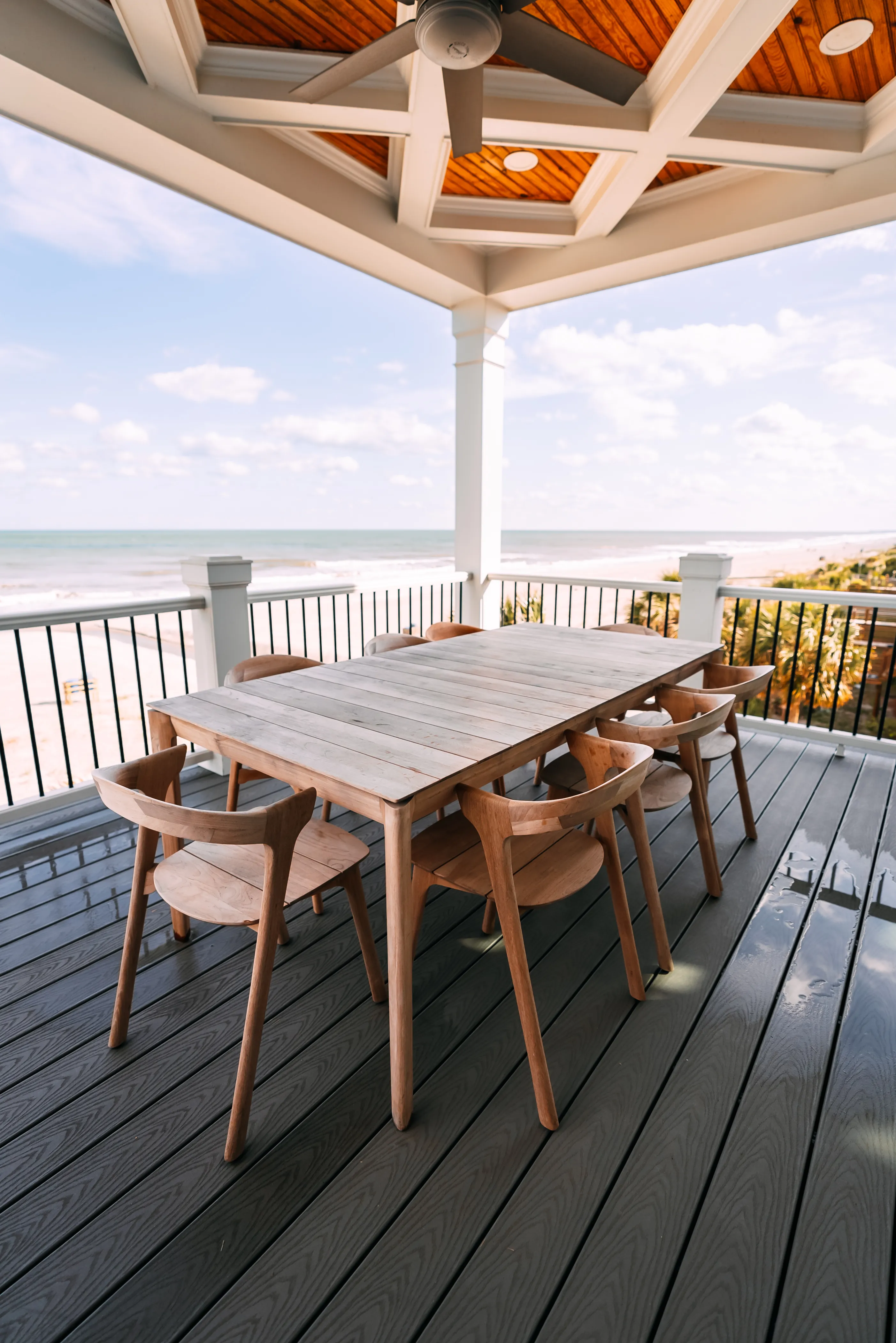 Boardwalk Harborview - Image 5