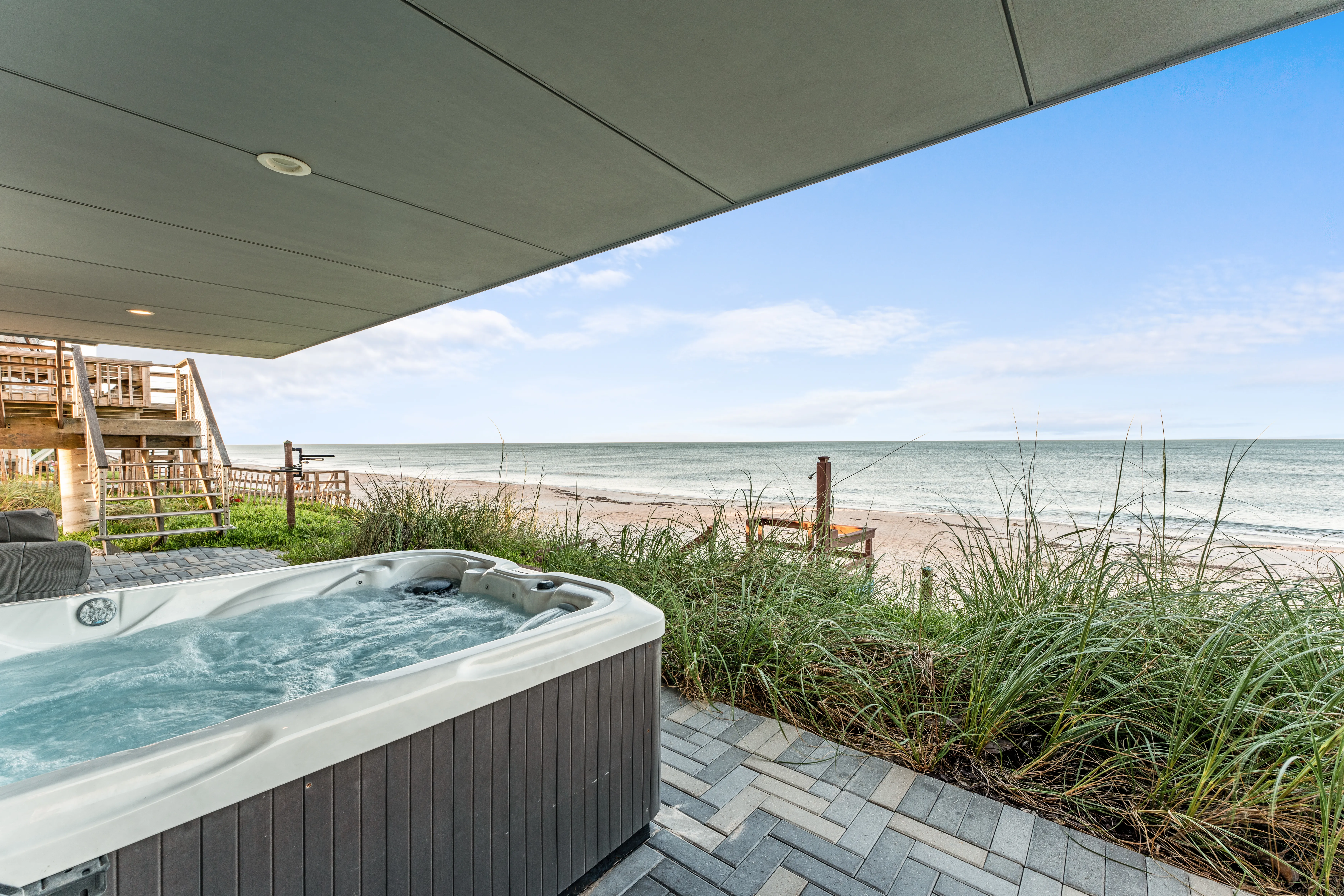 Cove Bungalow Panorama - Image 5