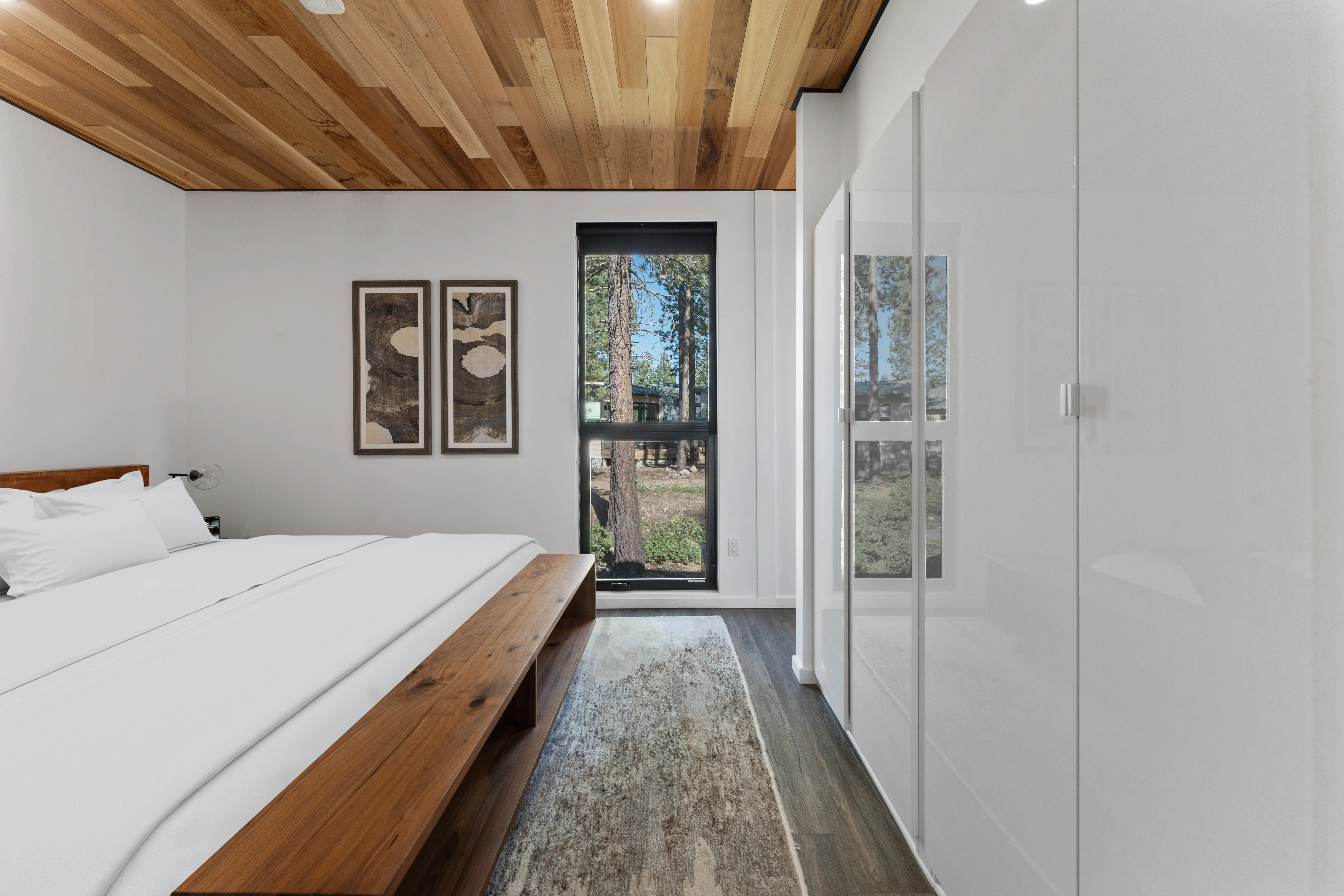 Grove Eagle - Image 1