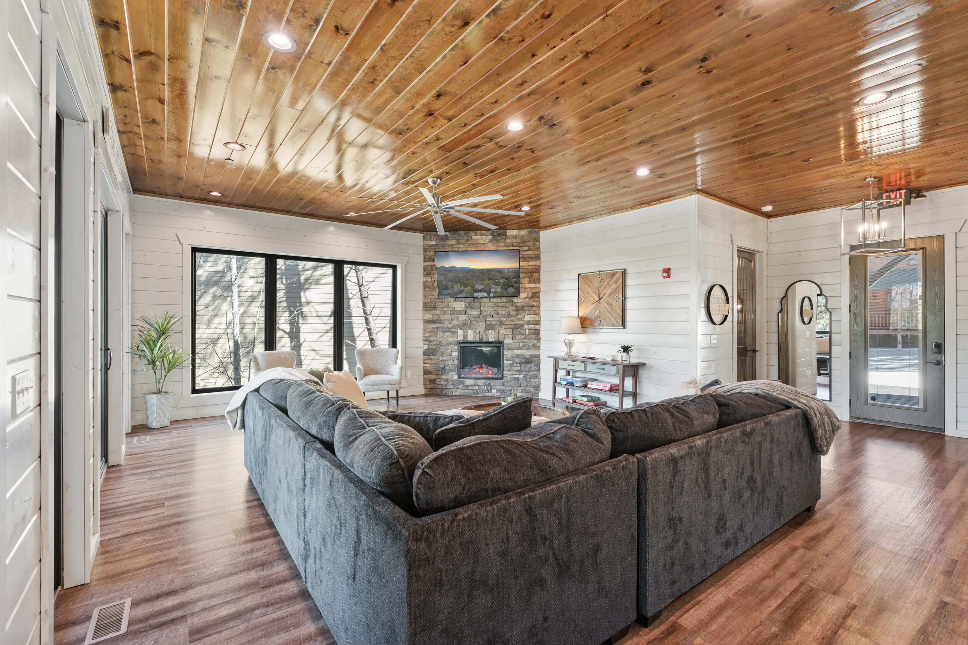 River Coral Creek - Image 4