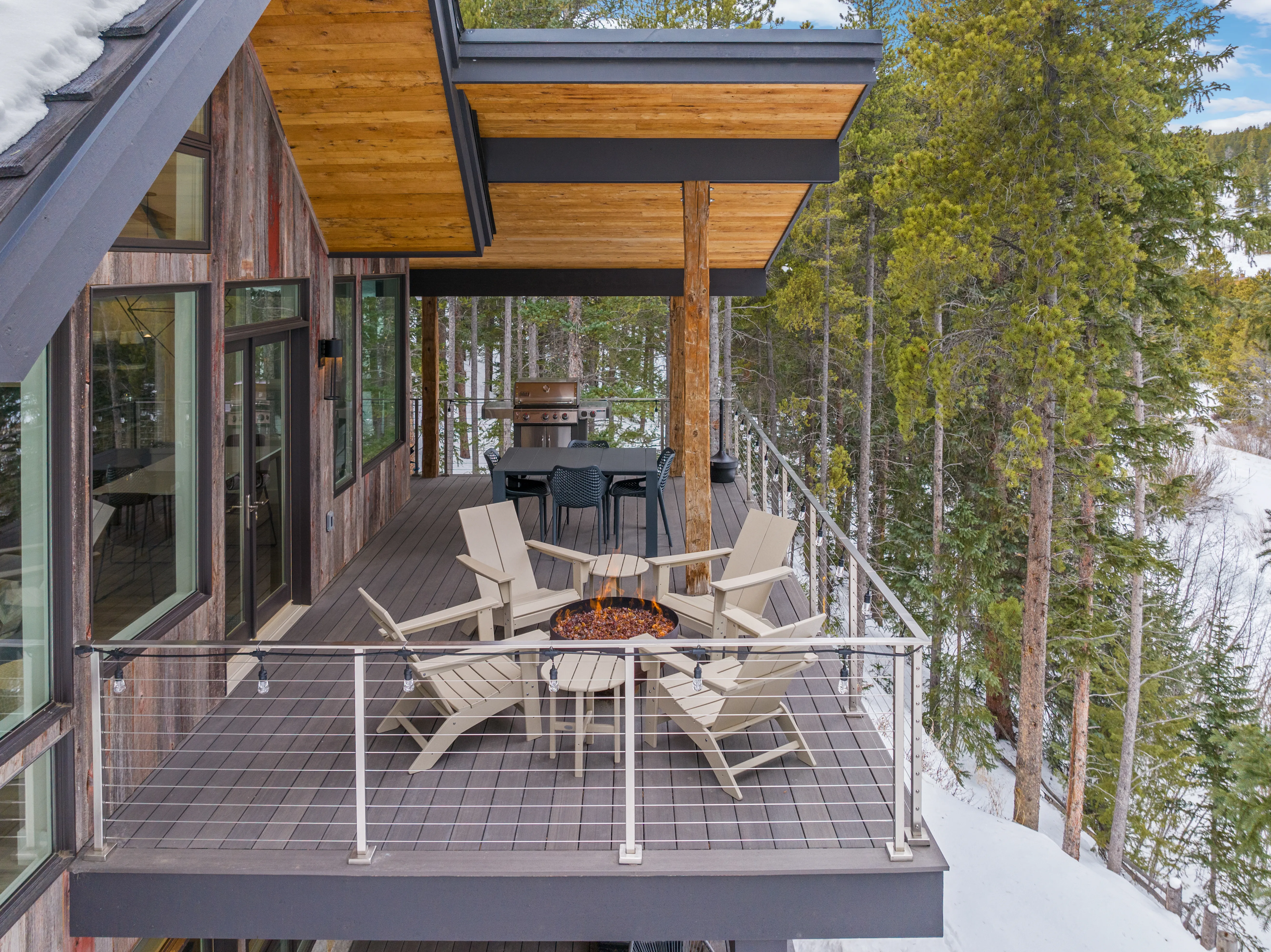 Sunrise Manor Hideaway - Image 5