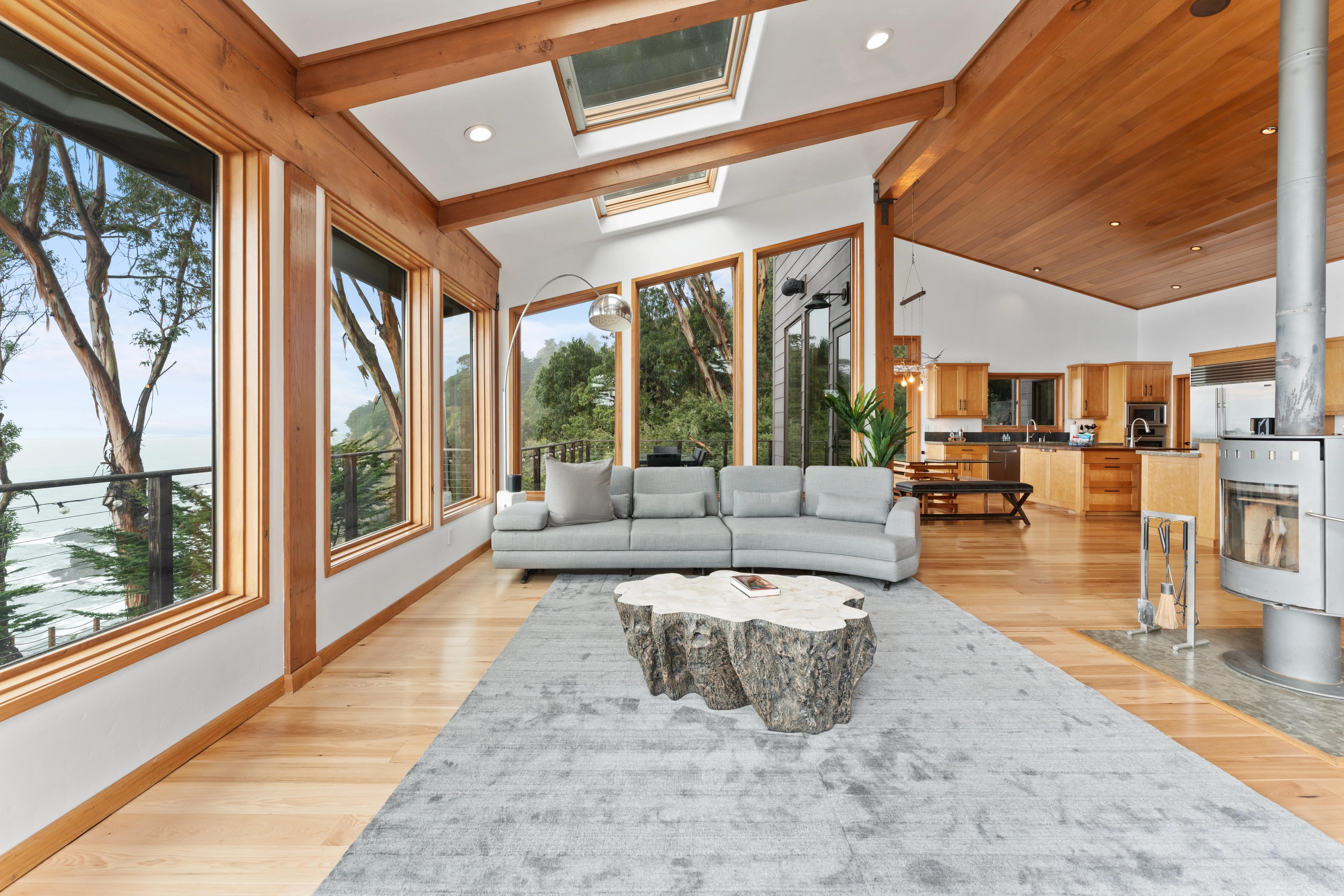 Modern Nest Harborview - Image 5