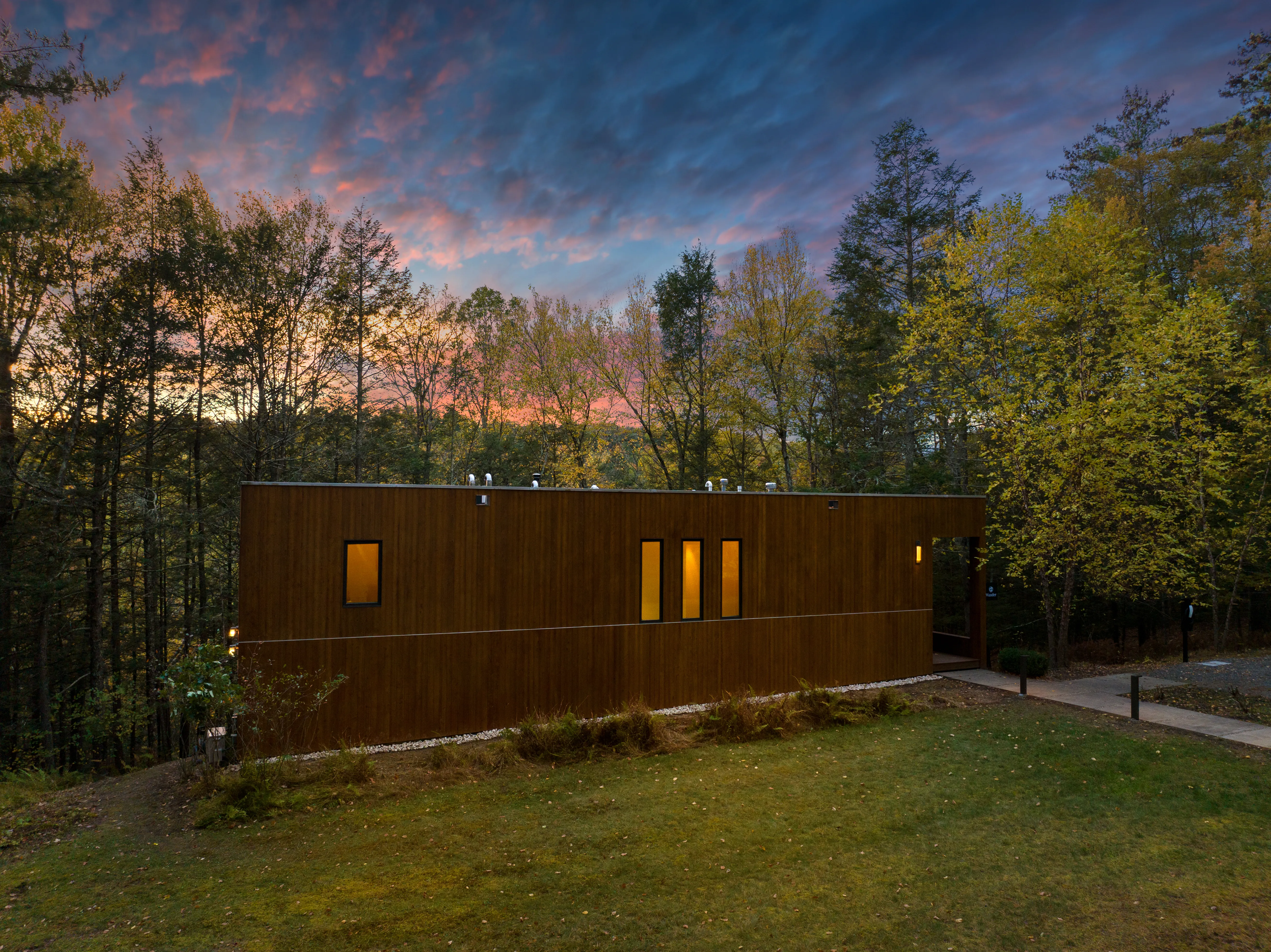 Timber Hideaway Manor - Image 1