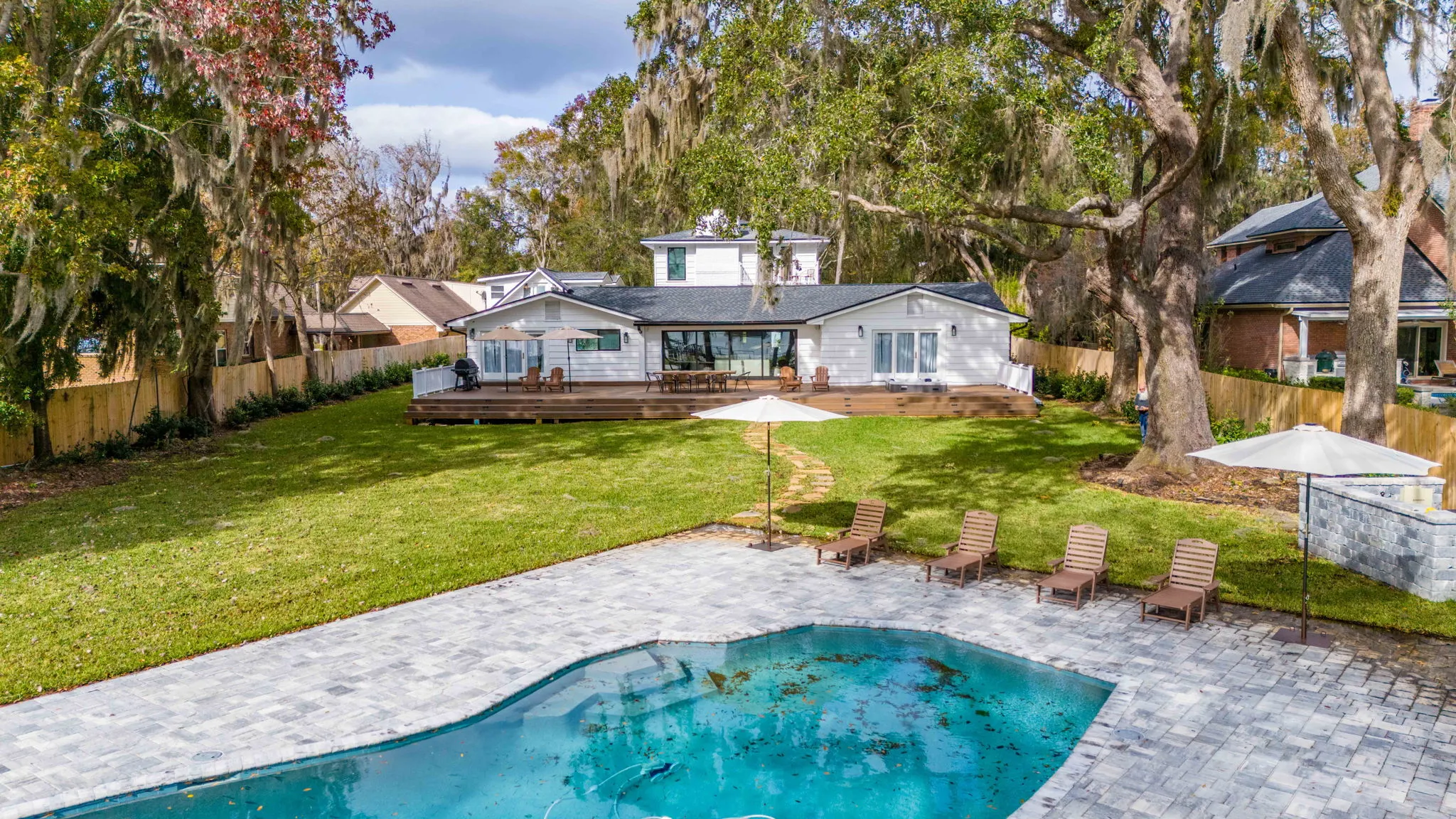 Bungalow Bluestone Grove - Image 1
