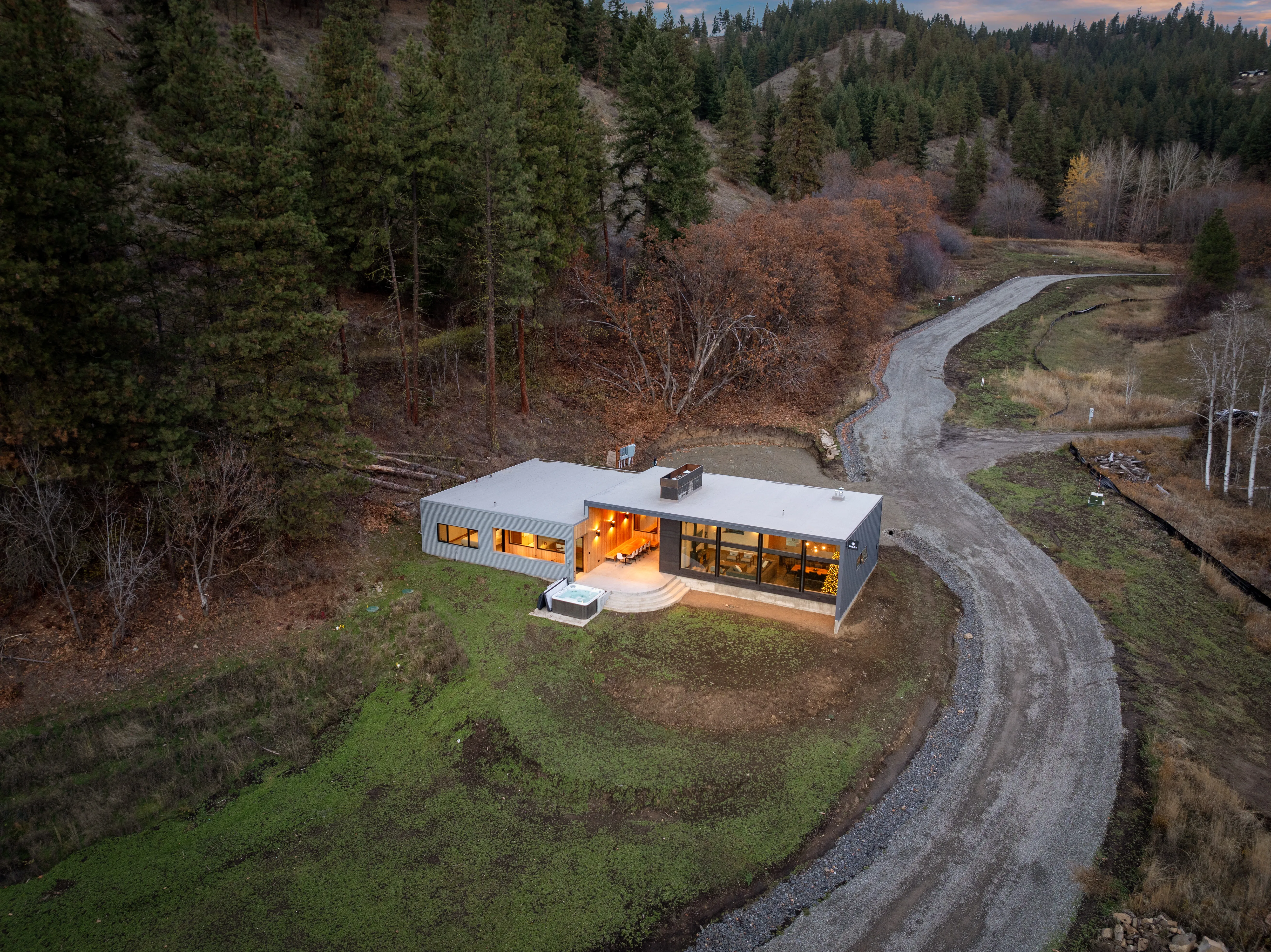 Moonrise Bluestone Oceanfront - Image 3