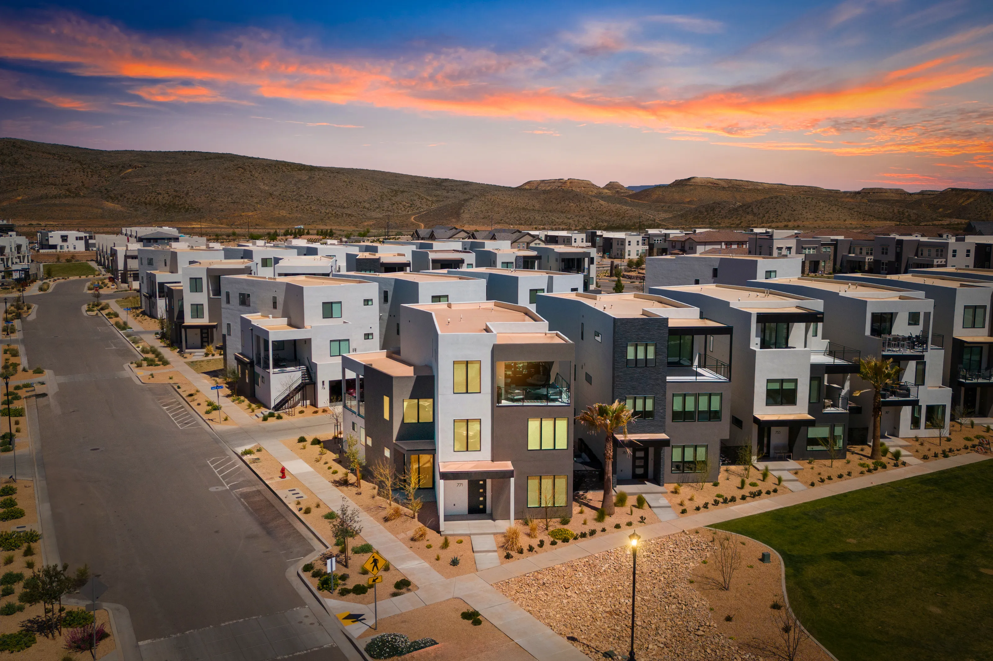 Canyon Oasis Sunrise Whispering - Image 3