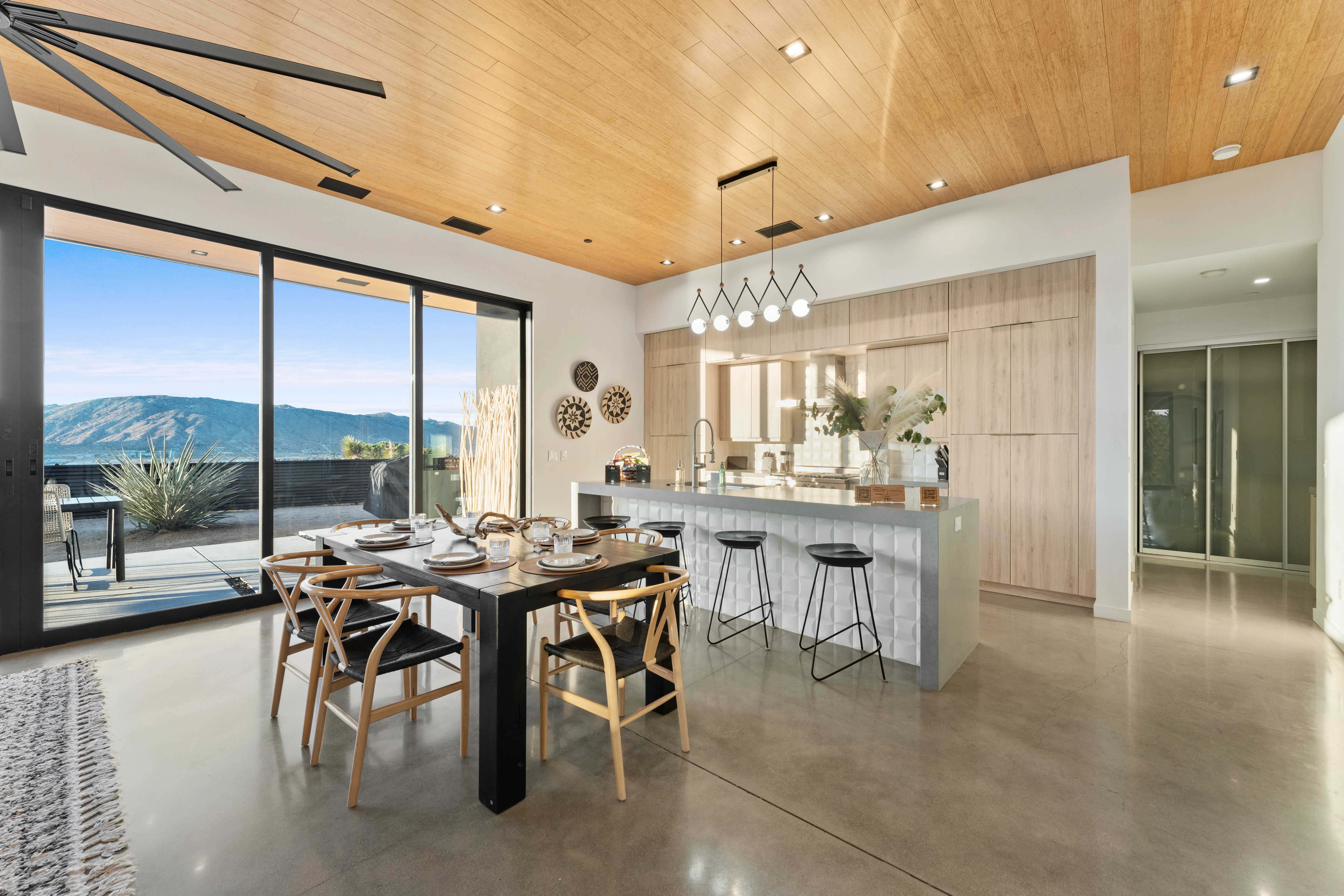 Cloudnine Willow Bungalow Seacliff - Image 2