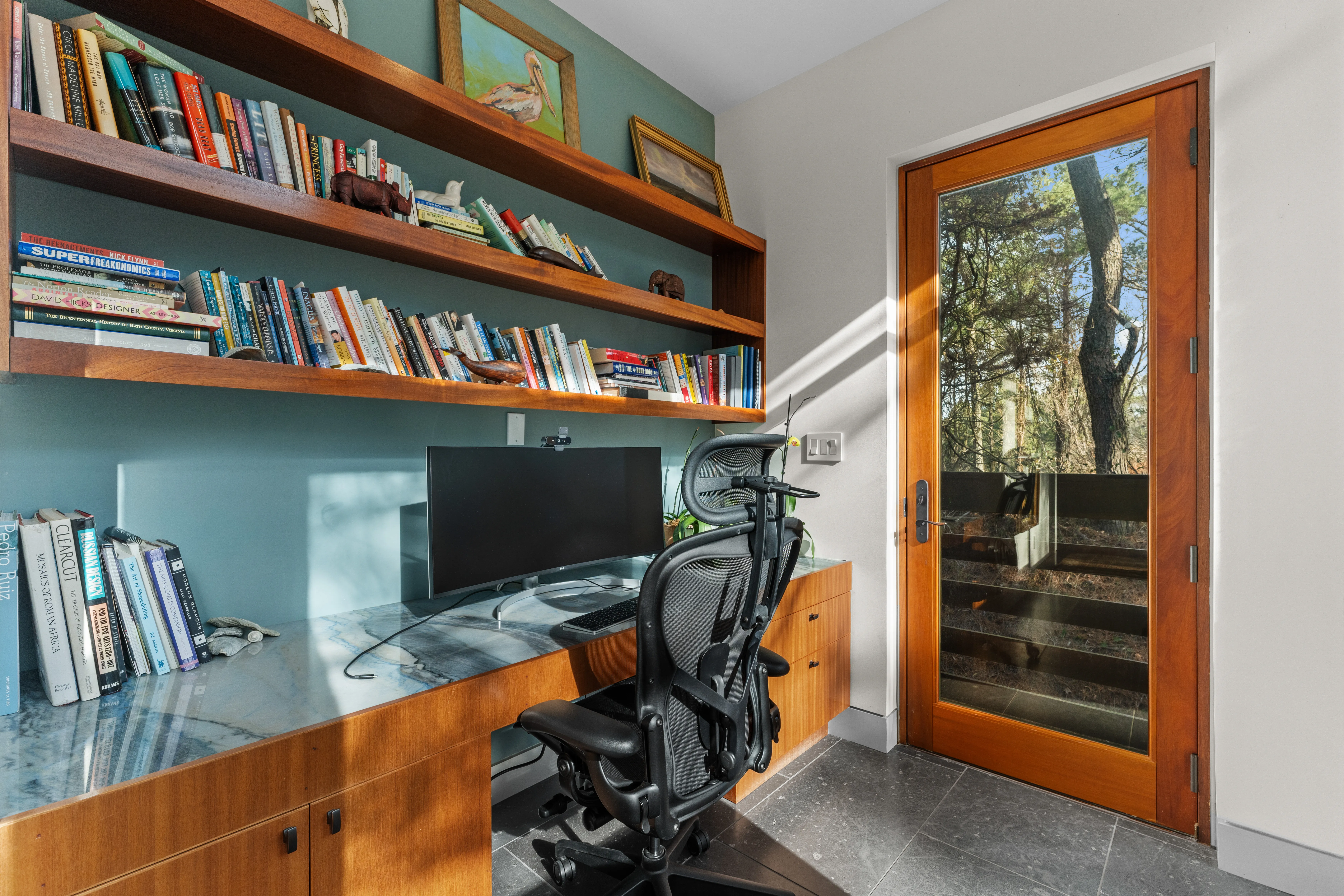 Beachside Retreat - Image 1