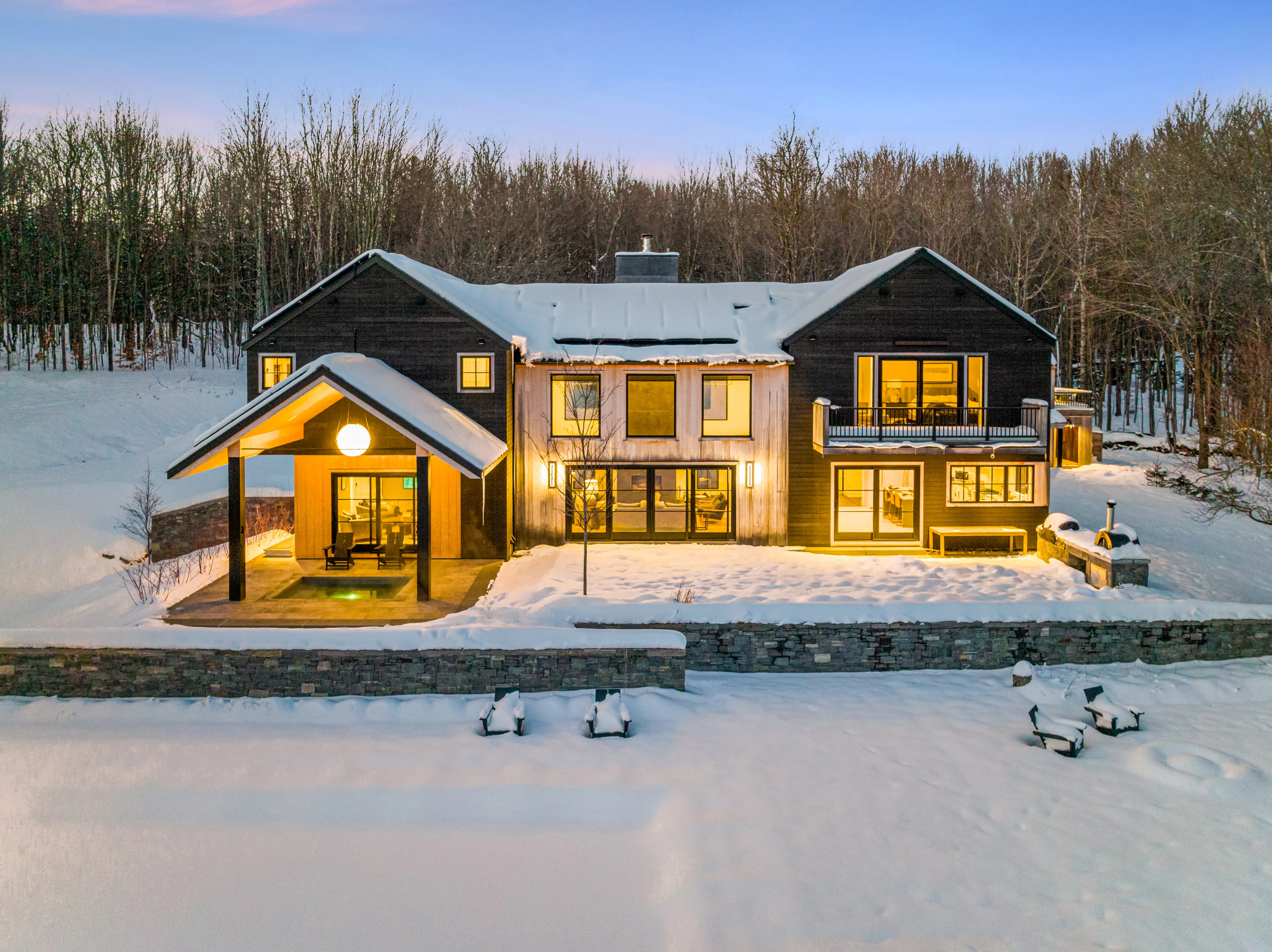Beachside Retreat - Image 3