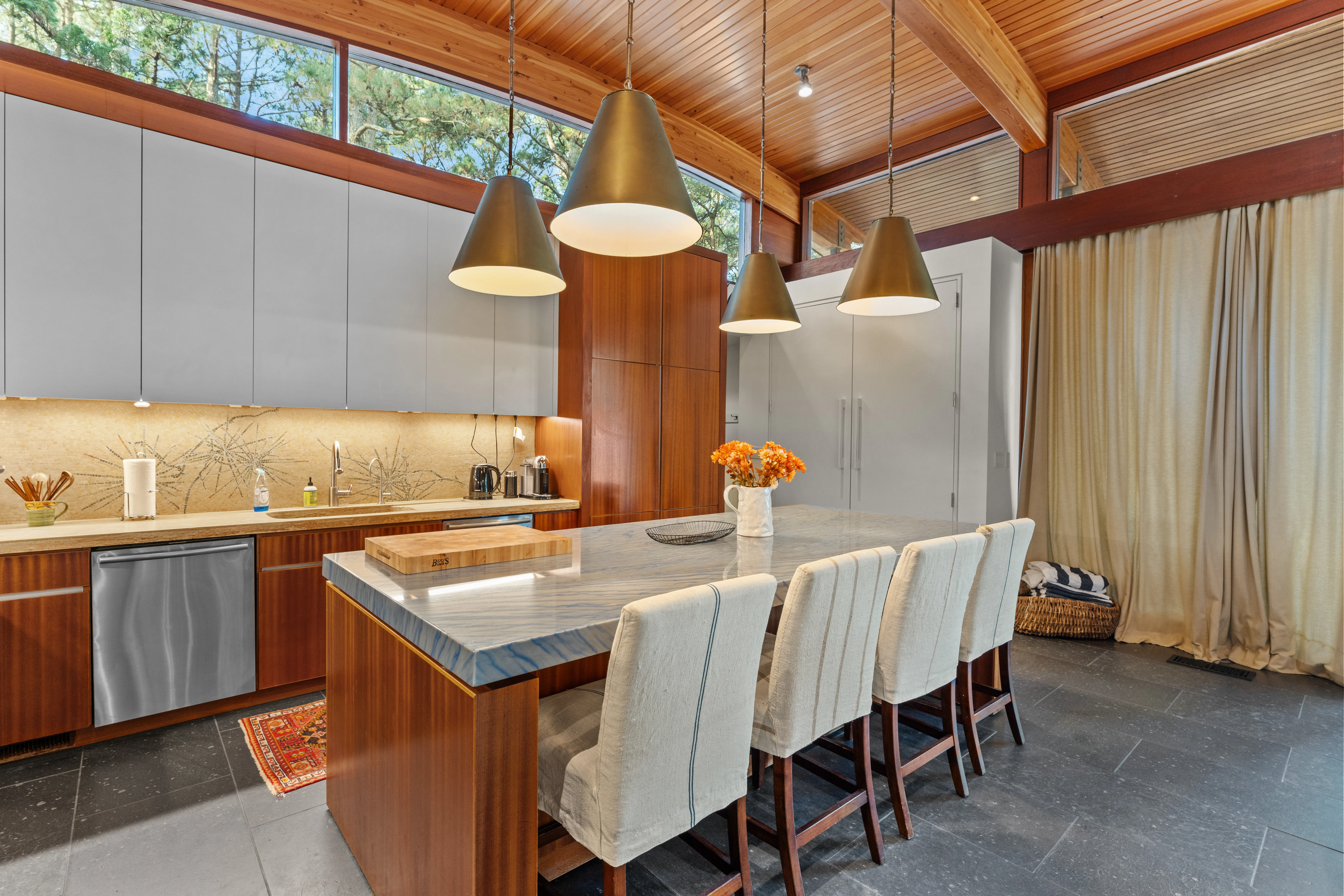 Harborlight Brook Cottage Chic - Image 5