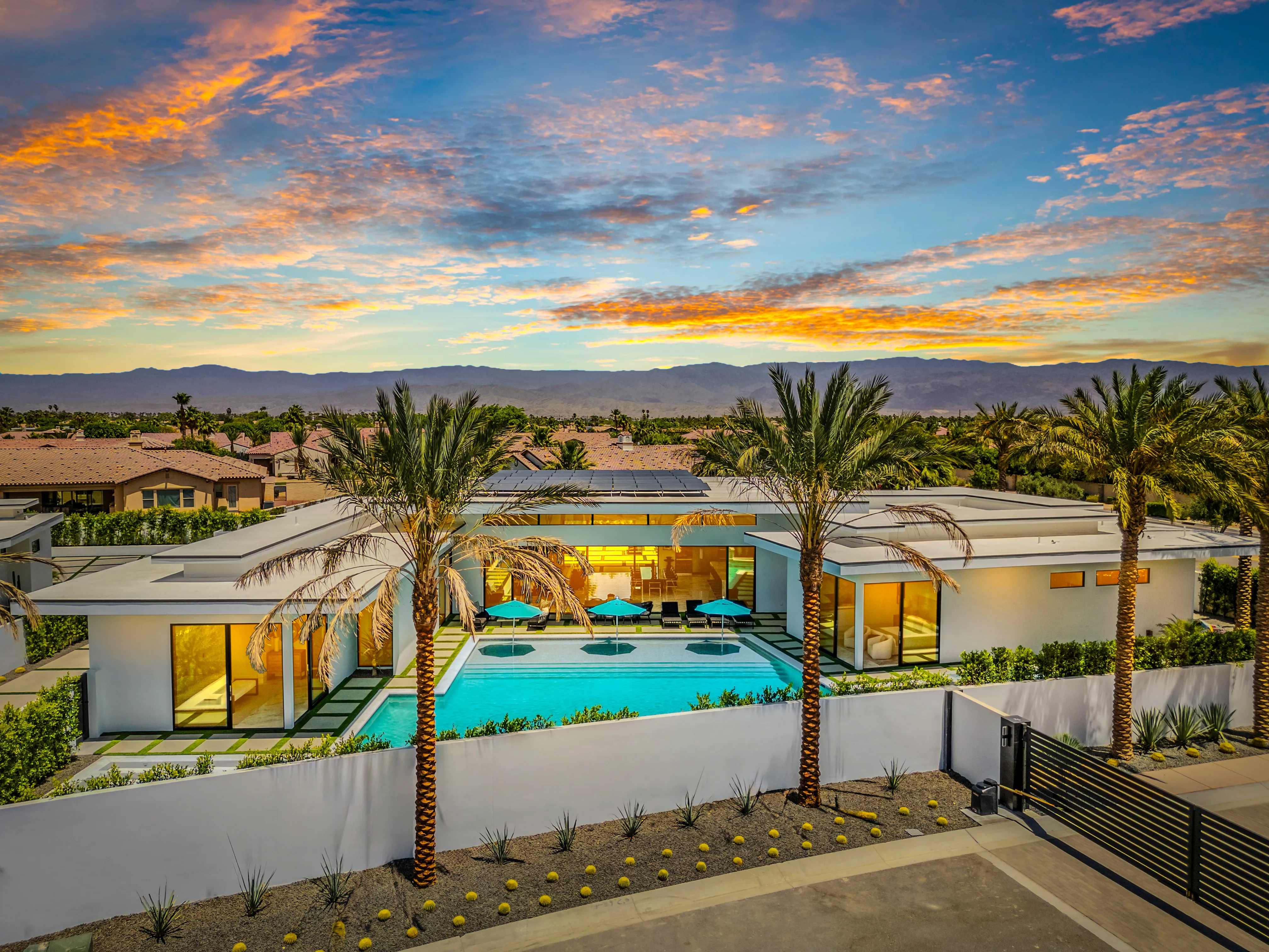 Harborhouse Terrace Coral Landing - Image 1