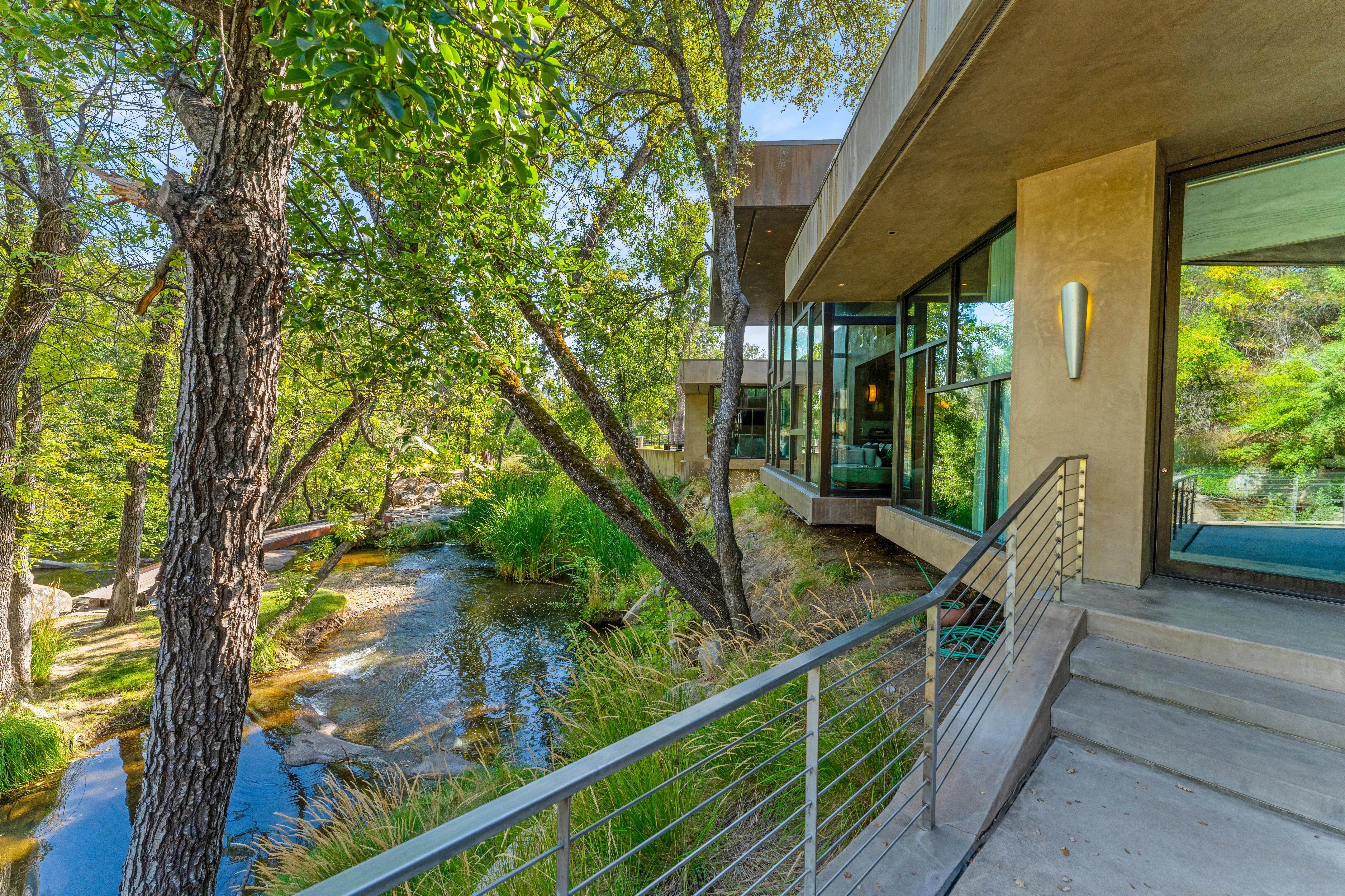 Eagle Eagle Lake Villa - Image 3