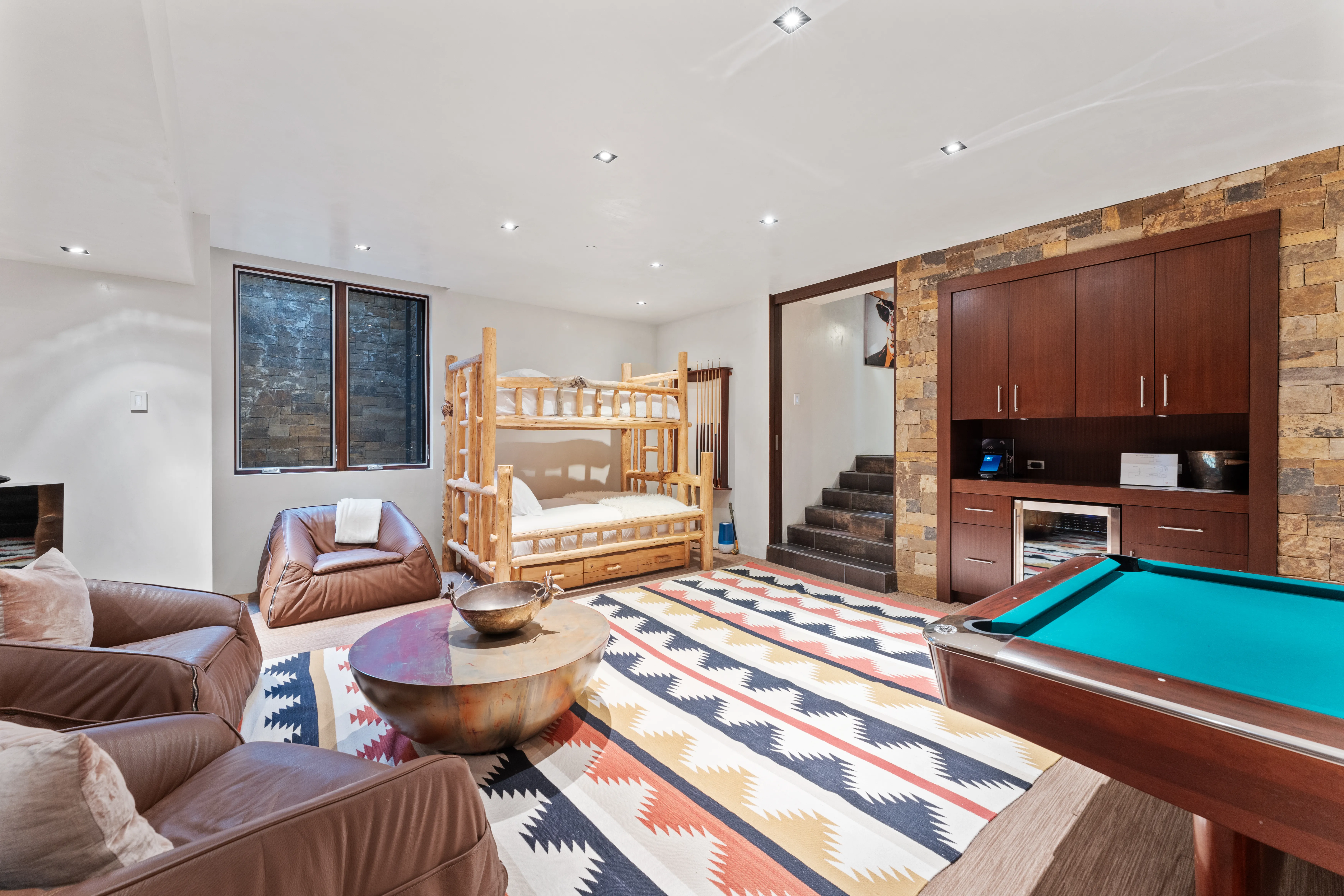 Serene Bay Villa - Image 5