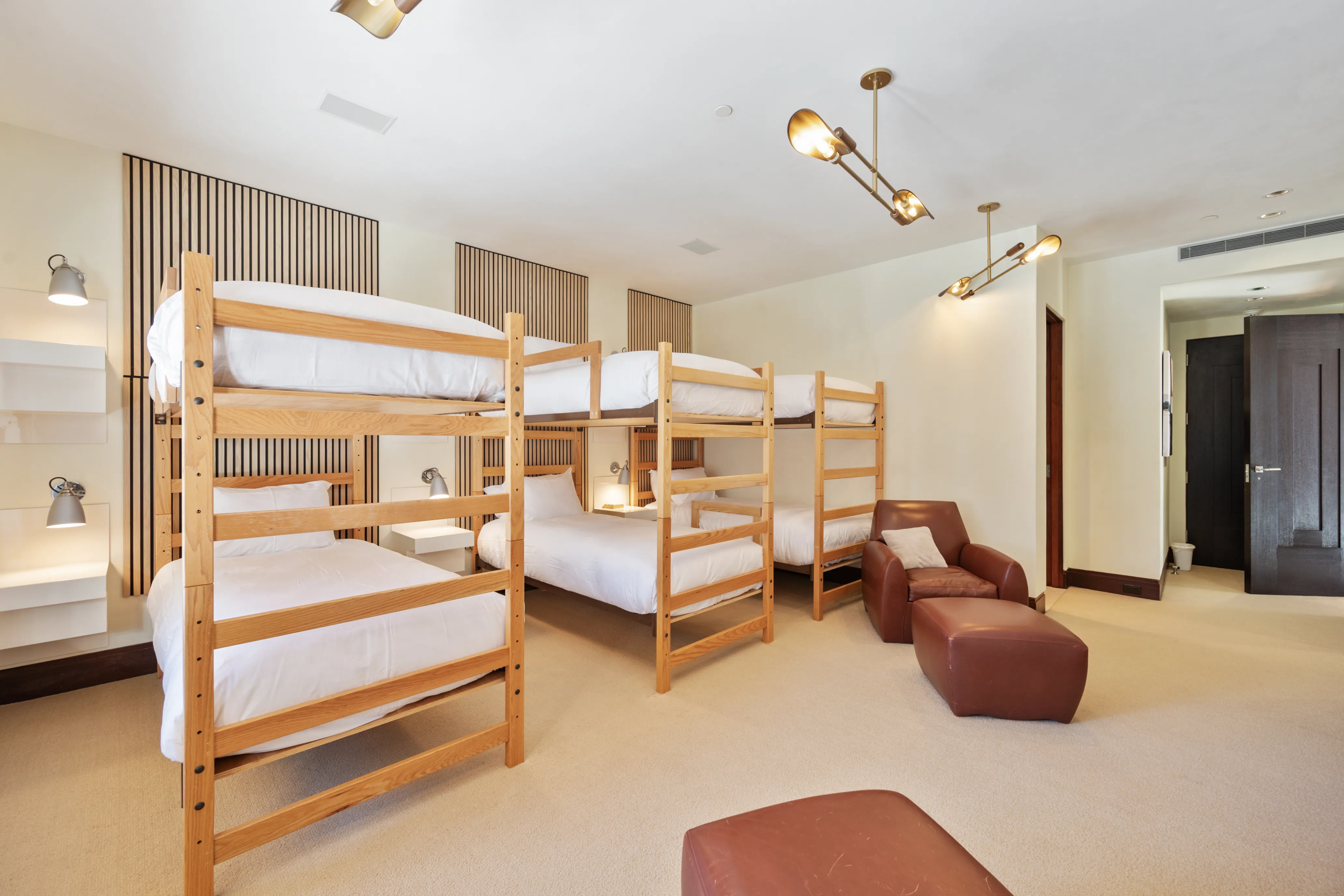 Manor Nest Luxe - Image 4