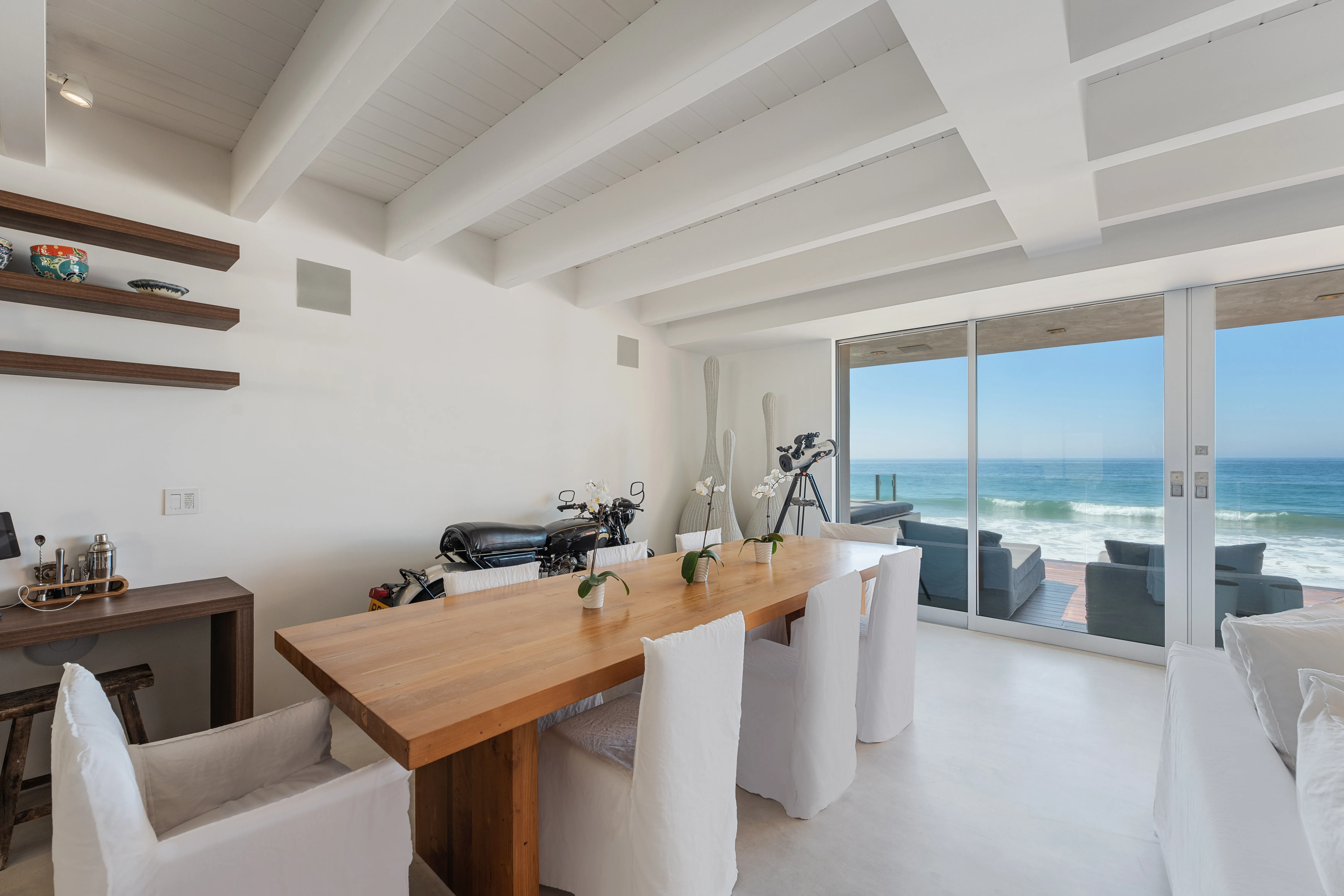 Rustic Peak Nook - Image 1