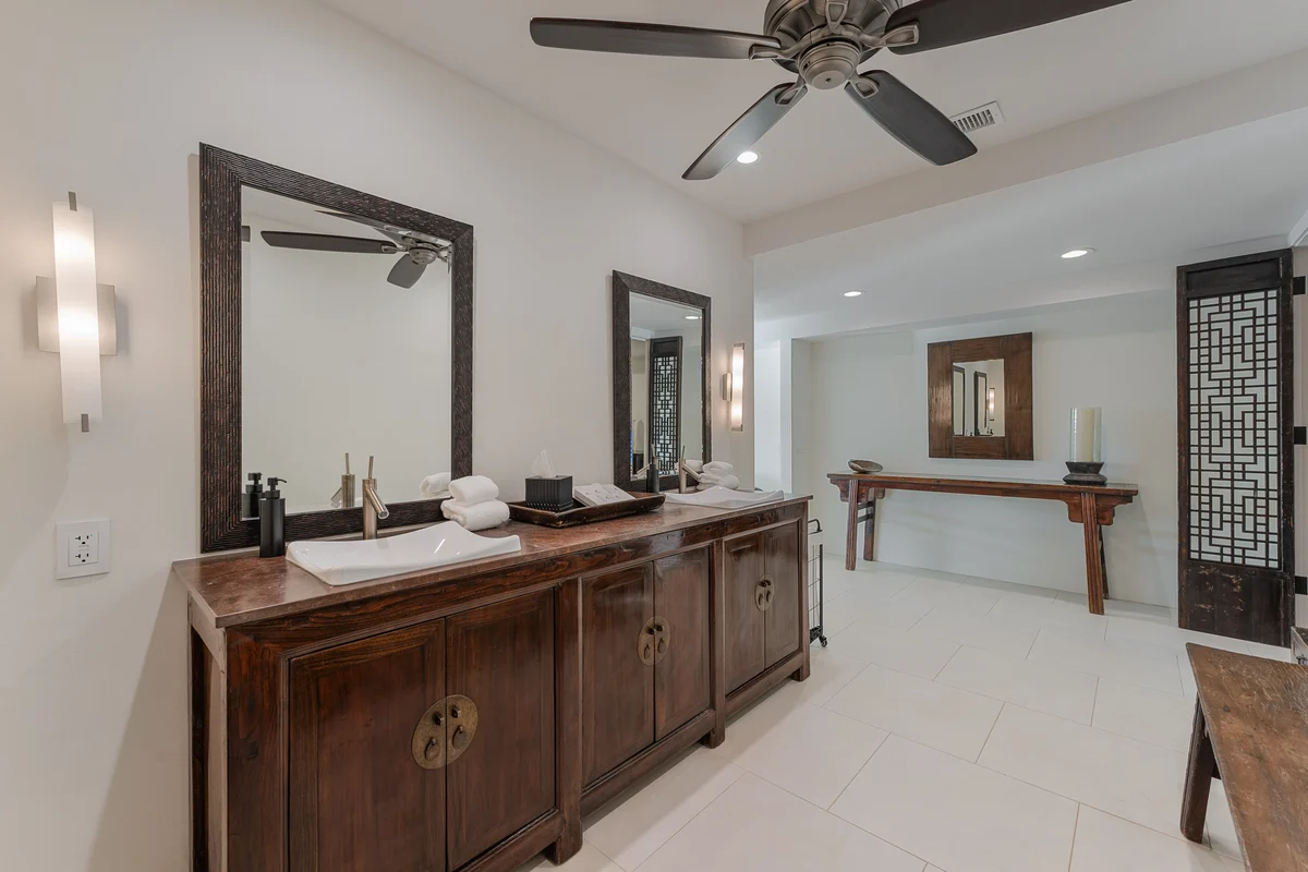 Solstice Cloudnine Summit Bungalow