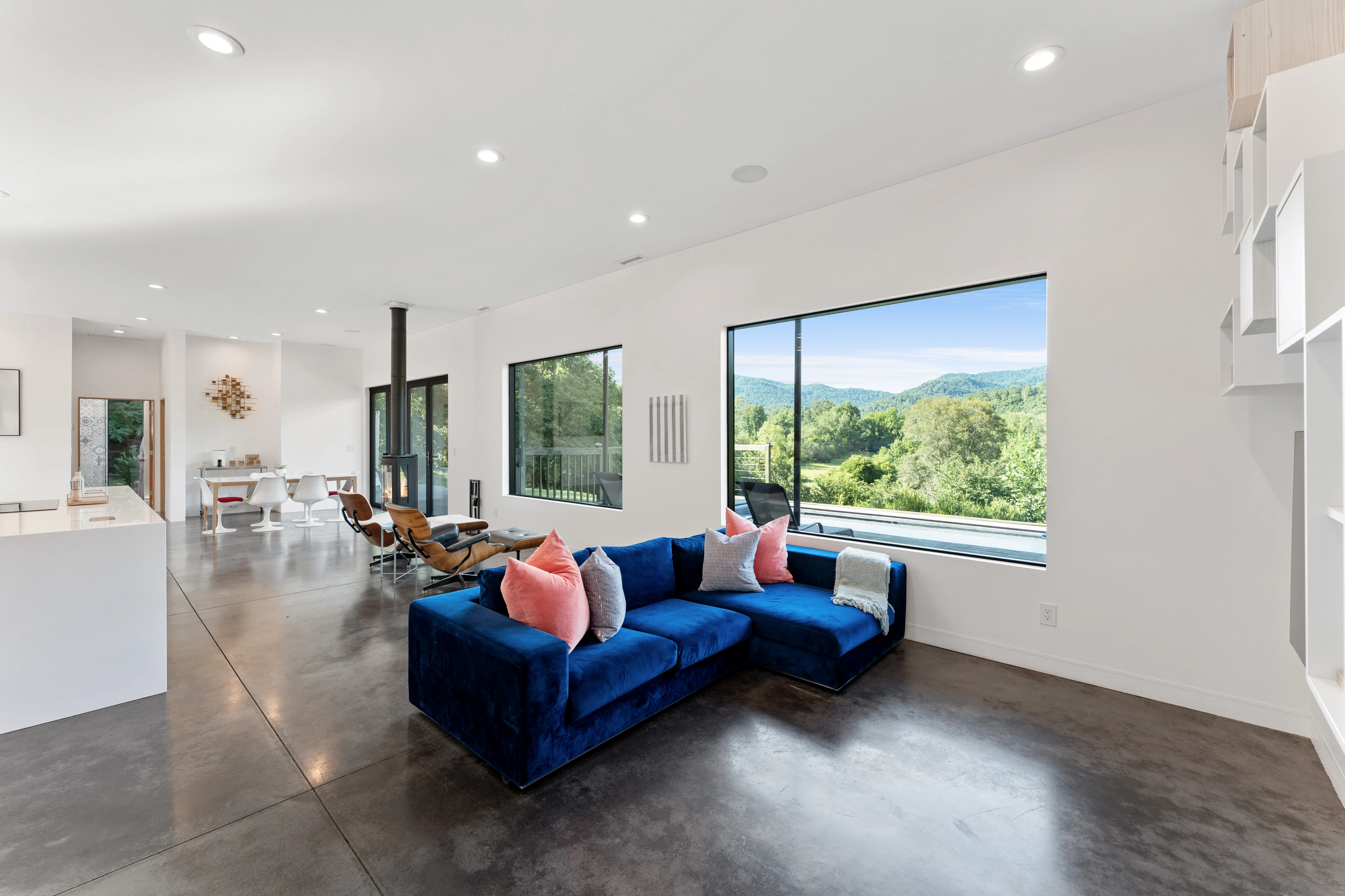 Bay Bungalow - Image 4