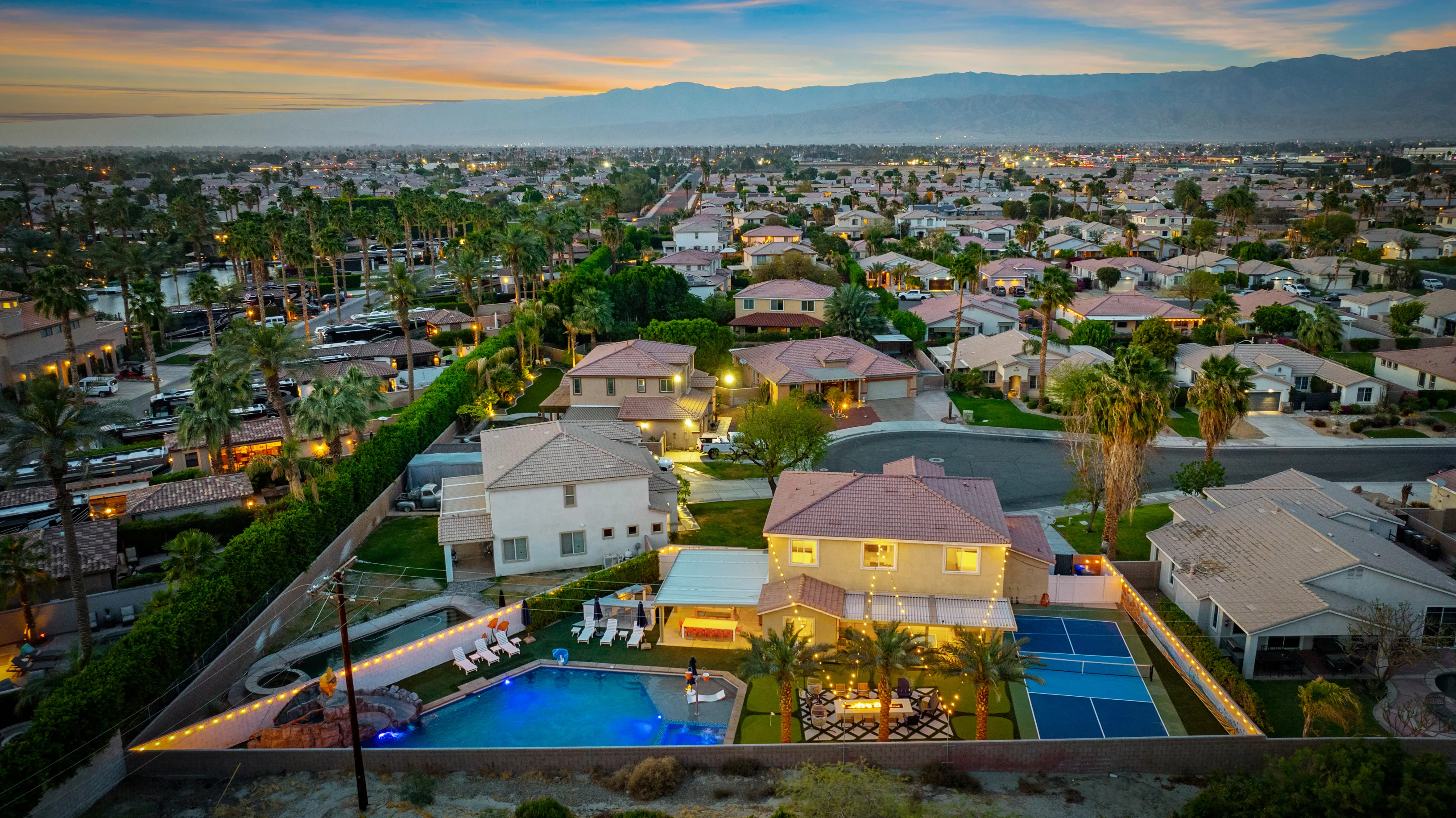 Bungalow Cove - Image 1