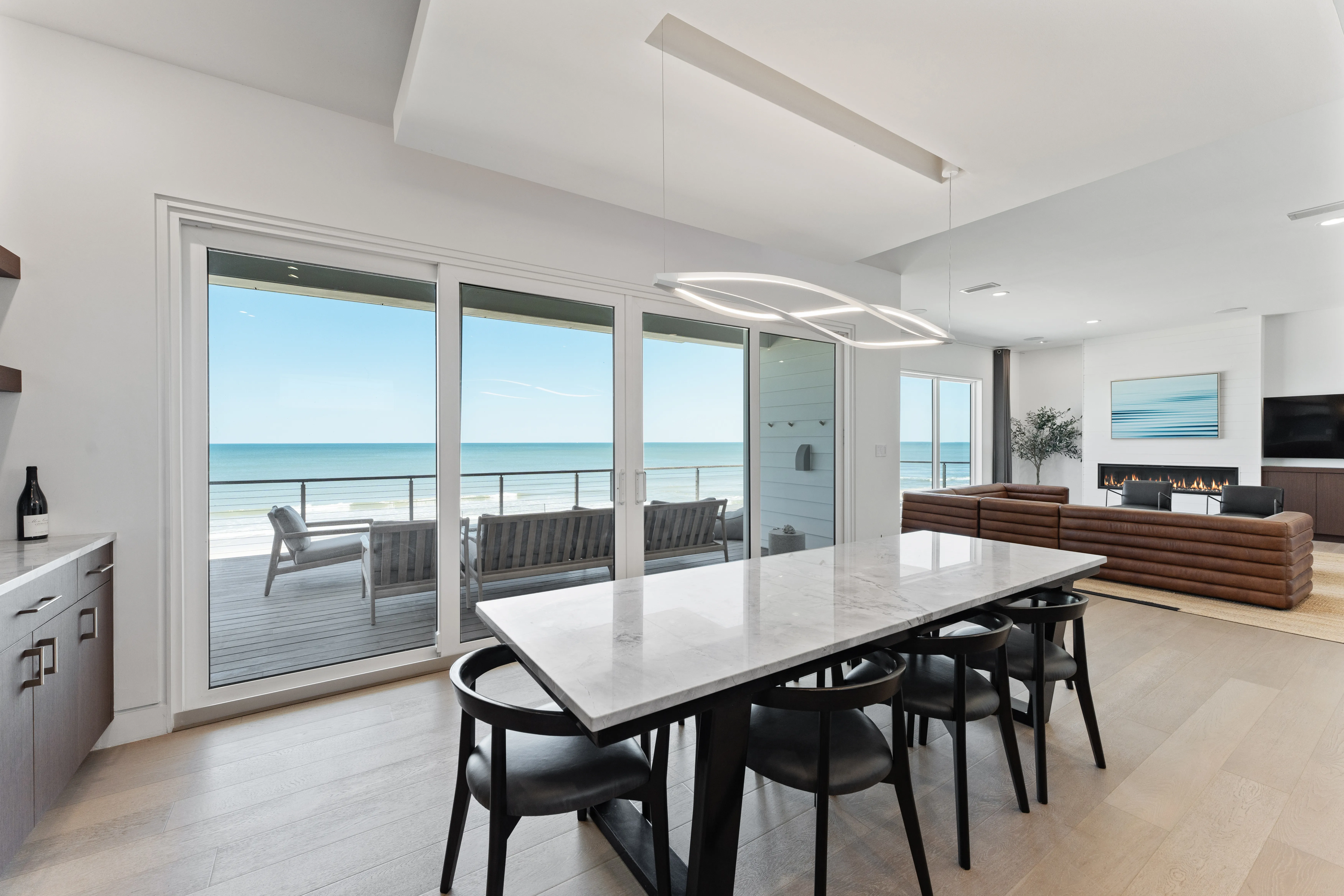 Luxe Chic Modern Compass - Image 1