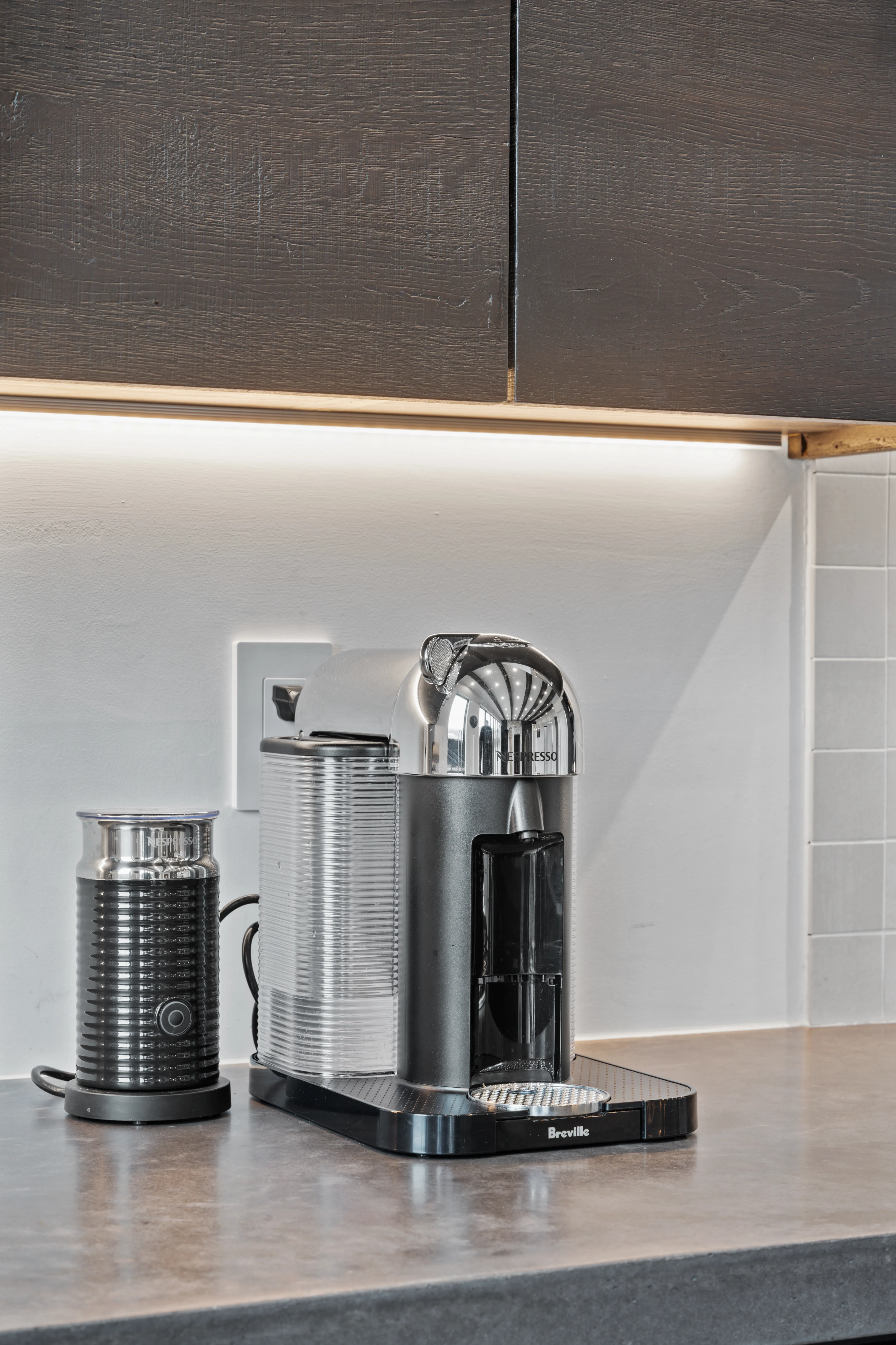 Luxe Chic Modern Compass - Image 5