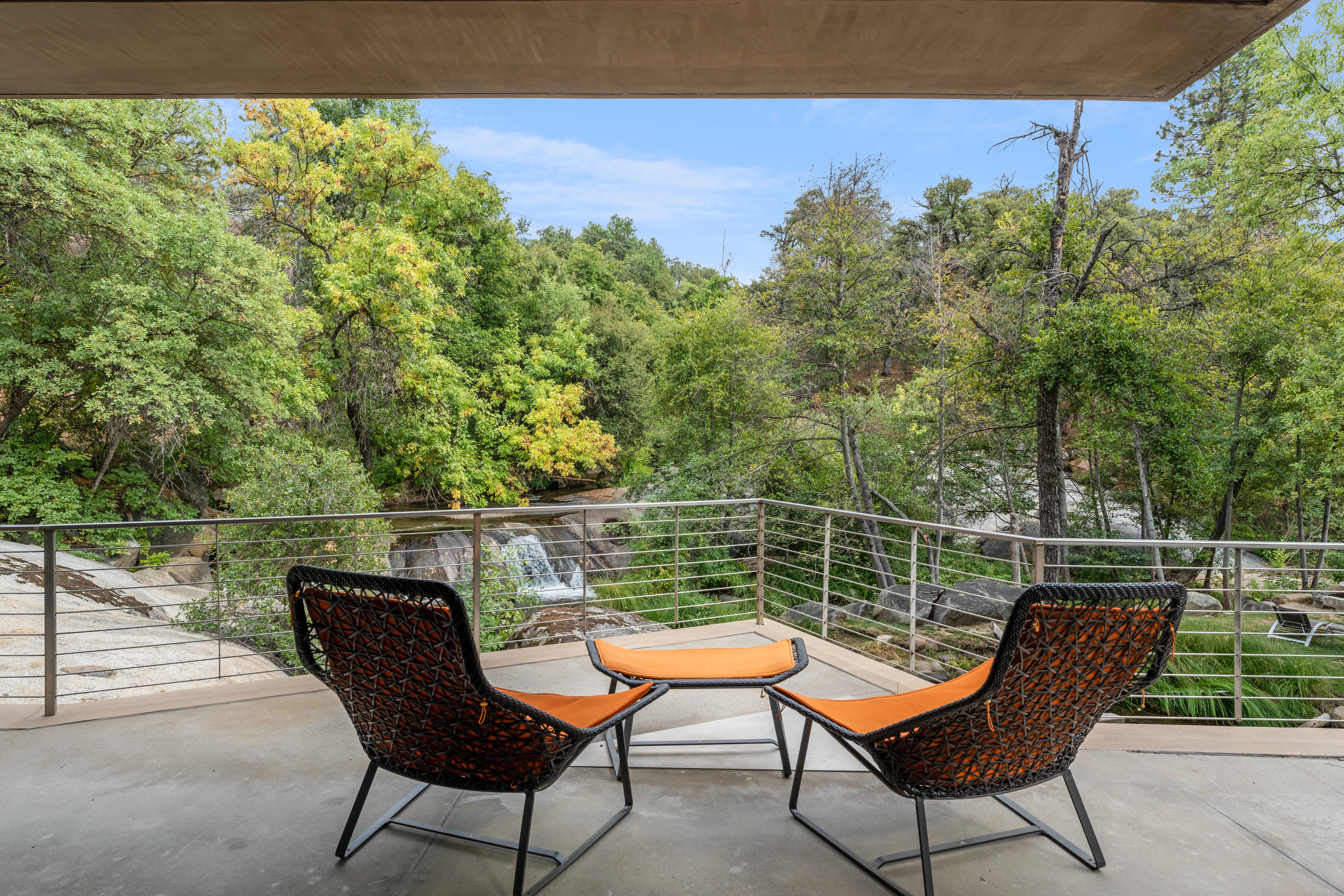 Bungalow Deck Seabreeze Luxe - Image 4